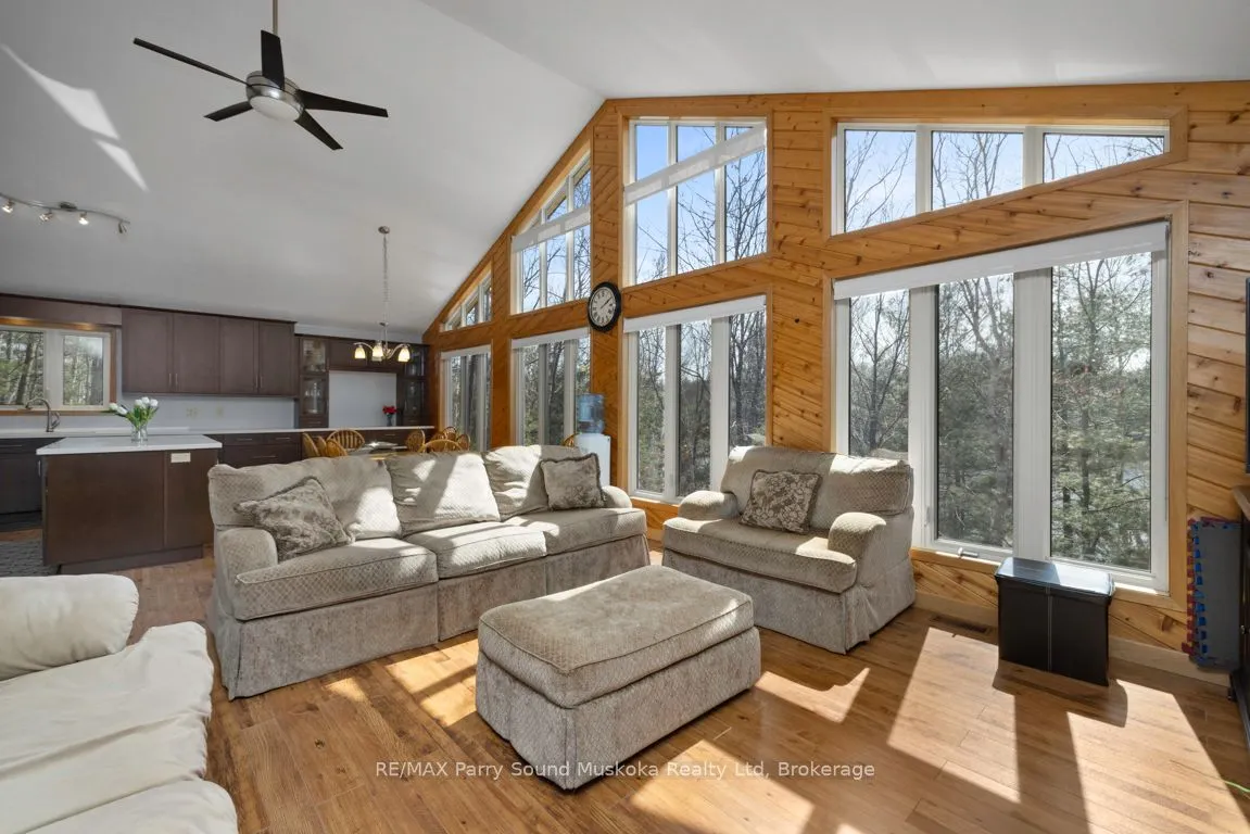38 Shebeshekong Estates Road S