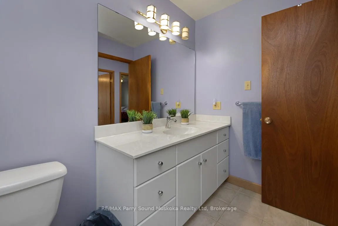 38 Shebeshekong Estates Road S