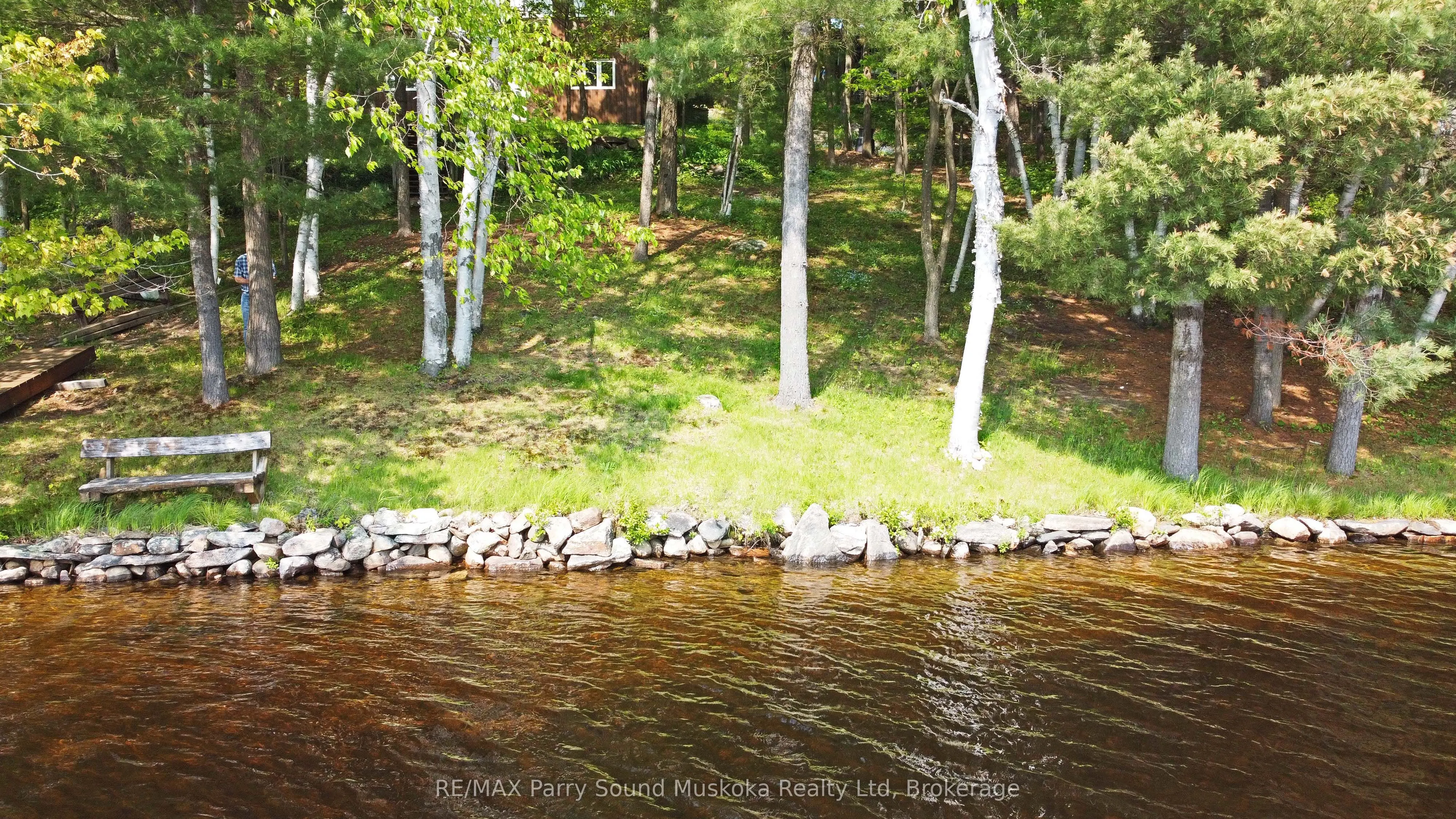 38 Shebeshekong Estates Road S