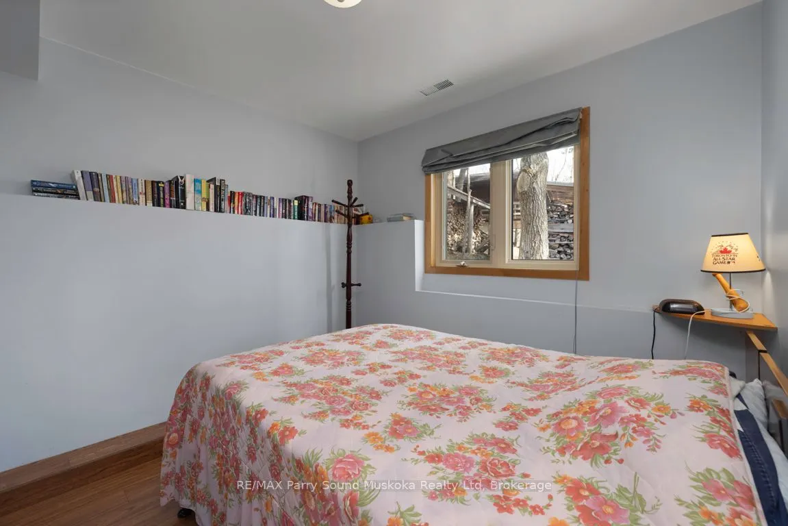 38 Shebeshekong Estates Road S
