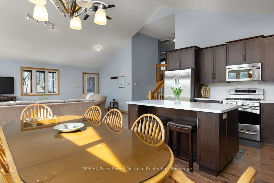 38 Shebeshekong Estates Road S
