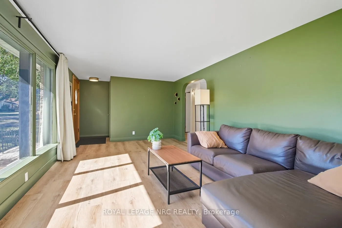 3754 Highland Drive