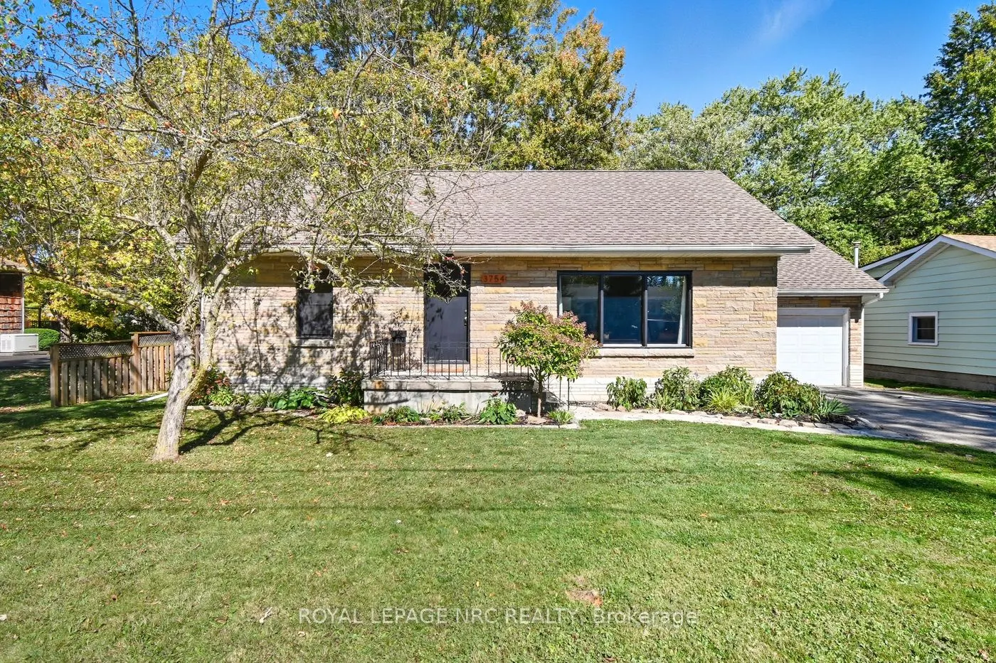 3754 Highland Drive