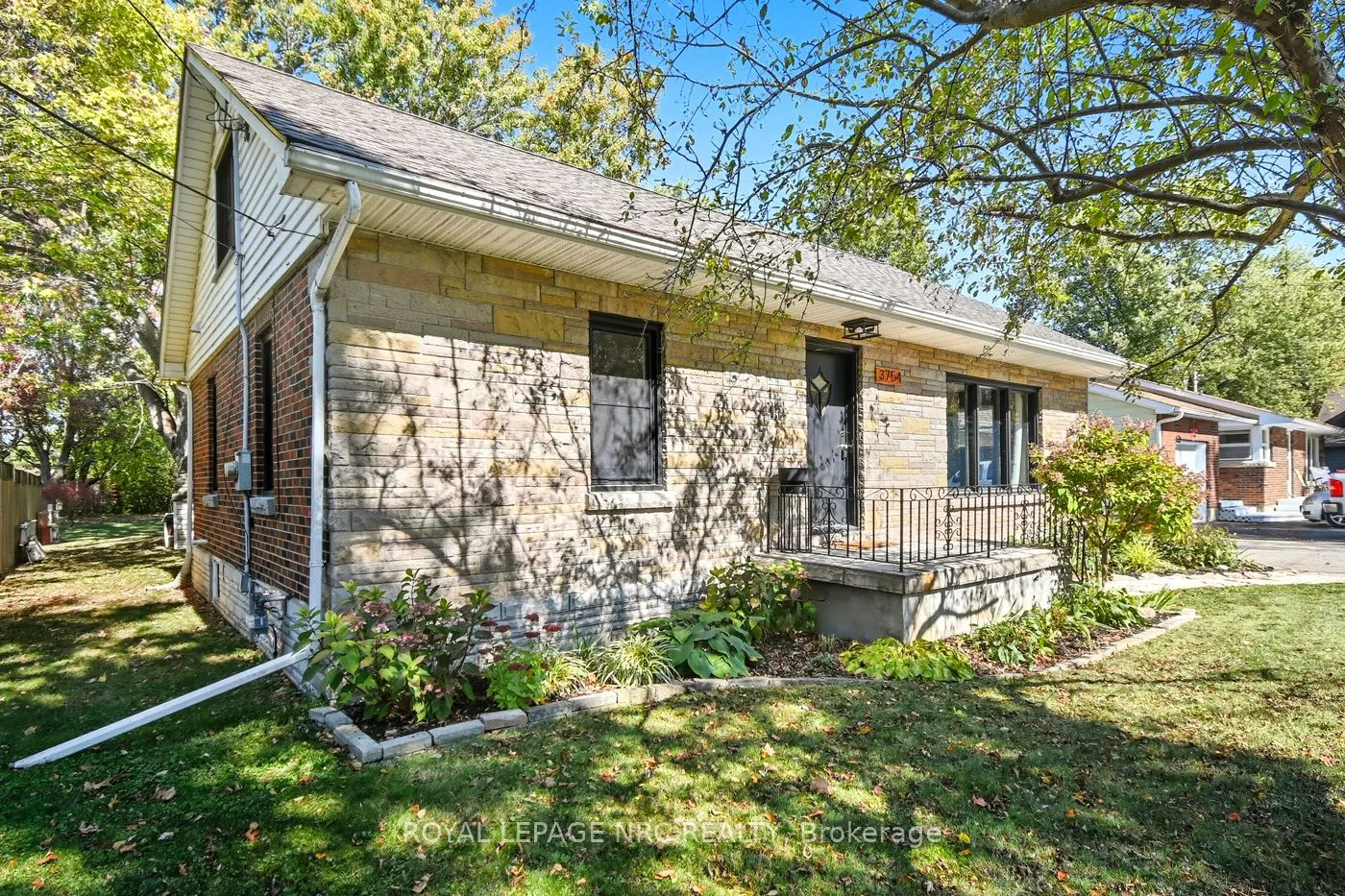 3754 Highland Drive