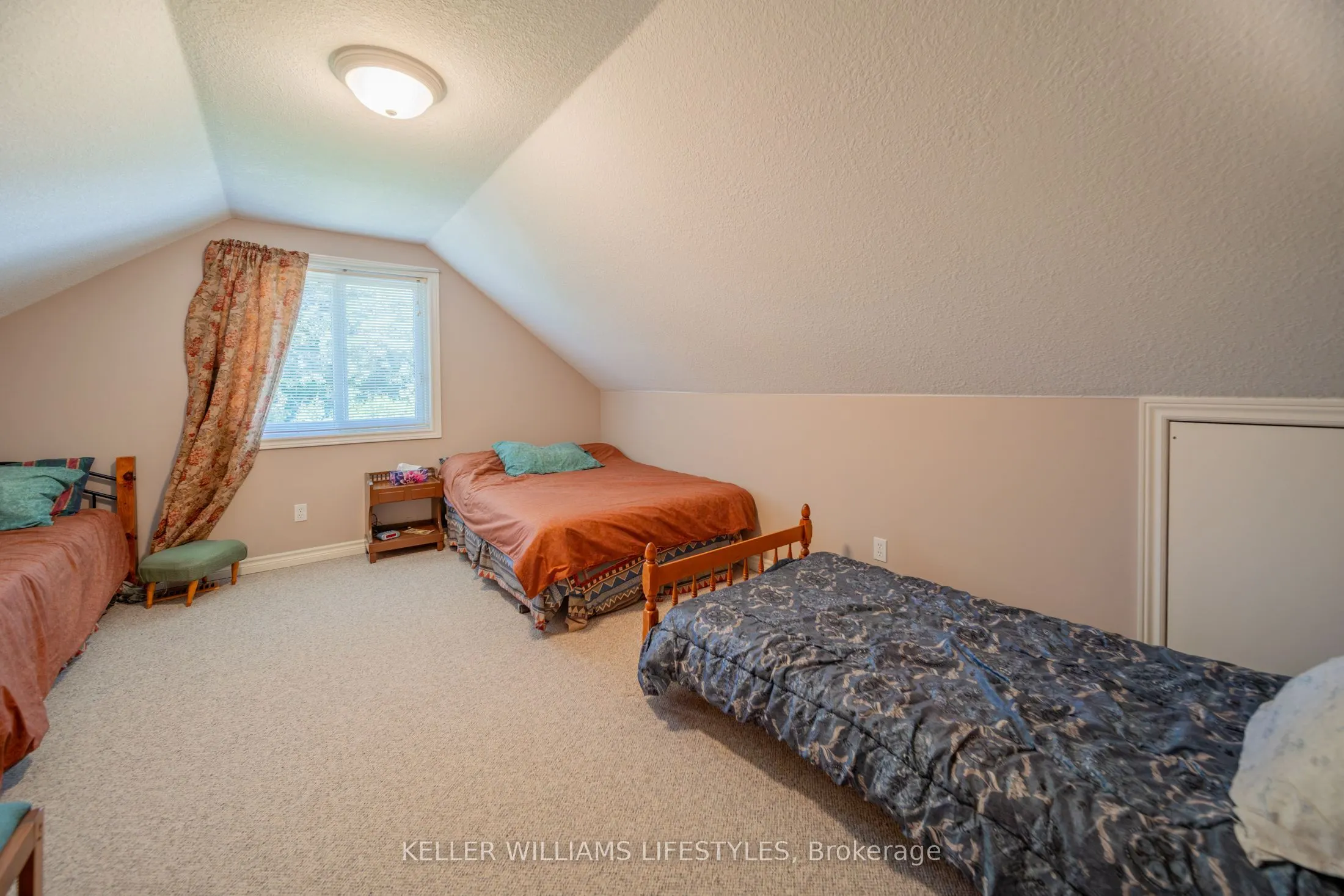 13 Ducharme Crescent