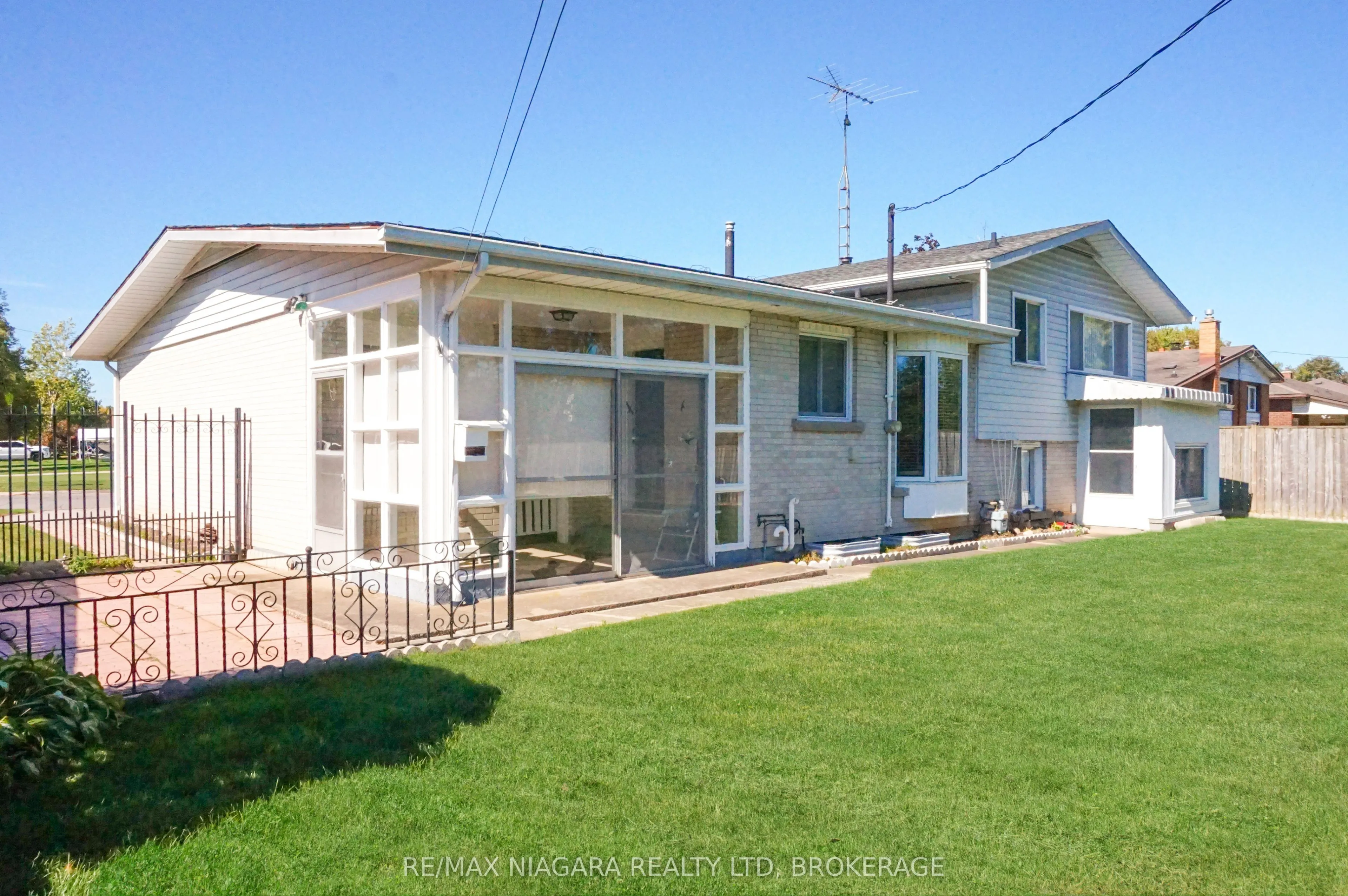 8824 Champlain Drive
