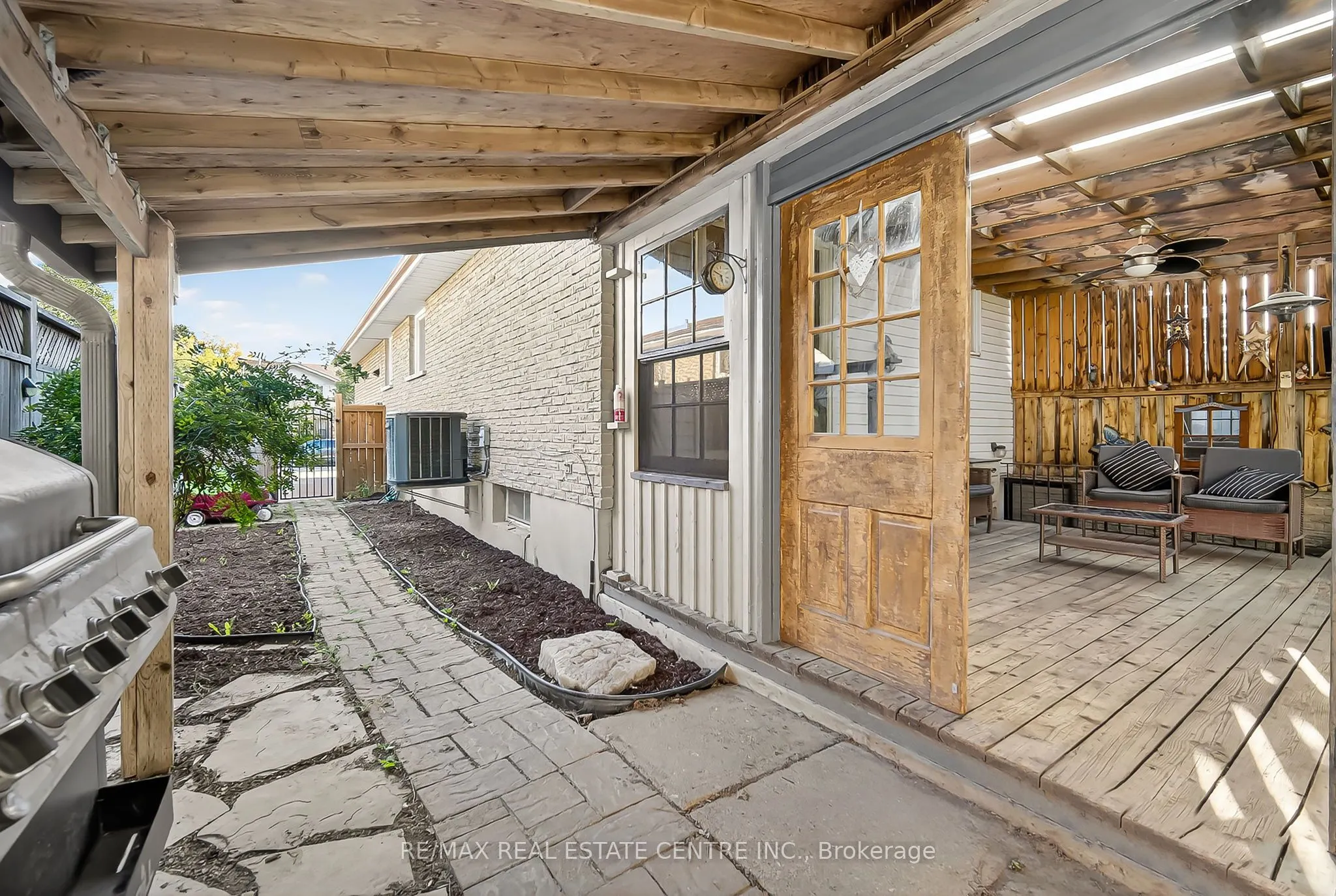 1131 Pearson Drive