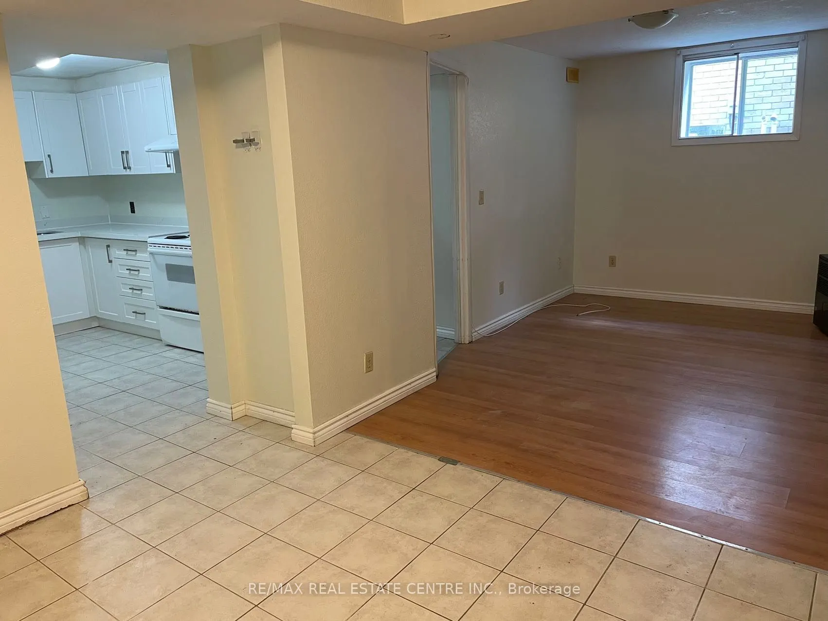 129 KORTRIGHT Drive W, #Basement
