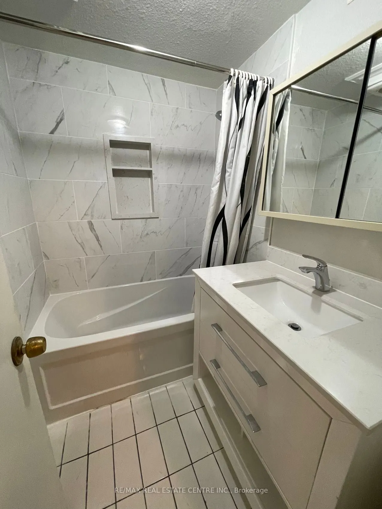 129 KORTRIGHT Drive W, #Basement