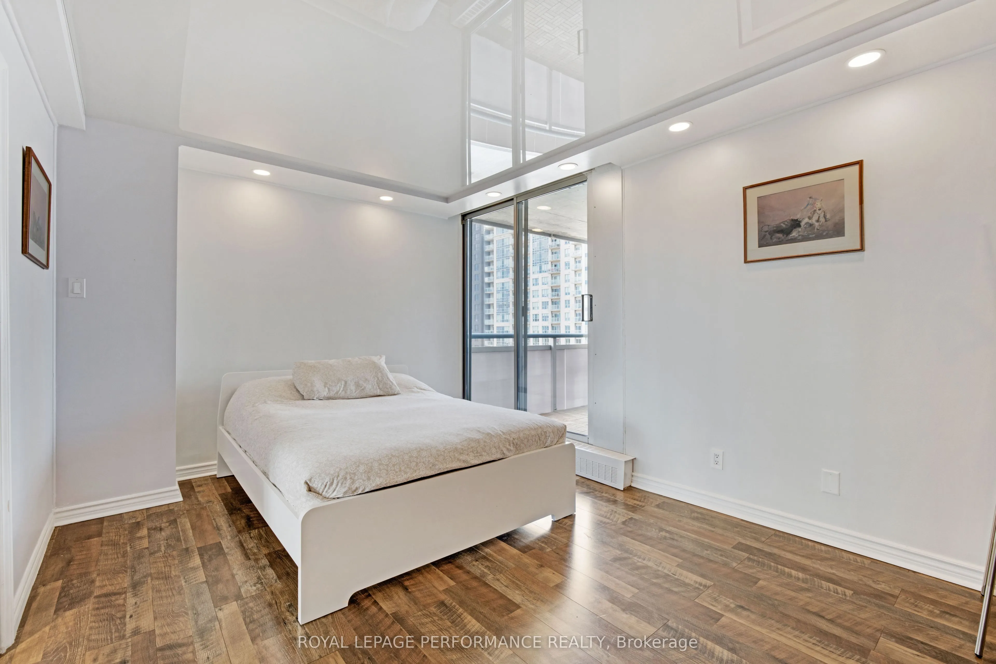 160 George Street, #1905