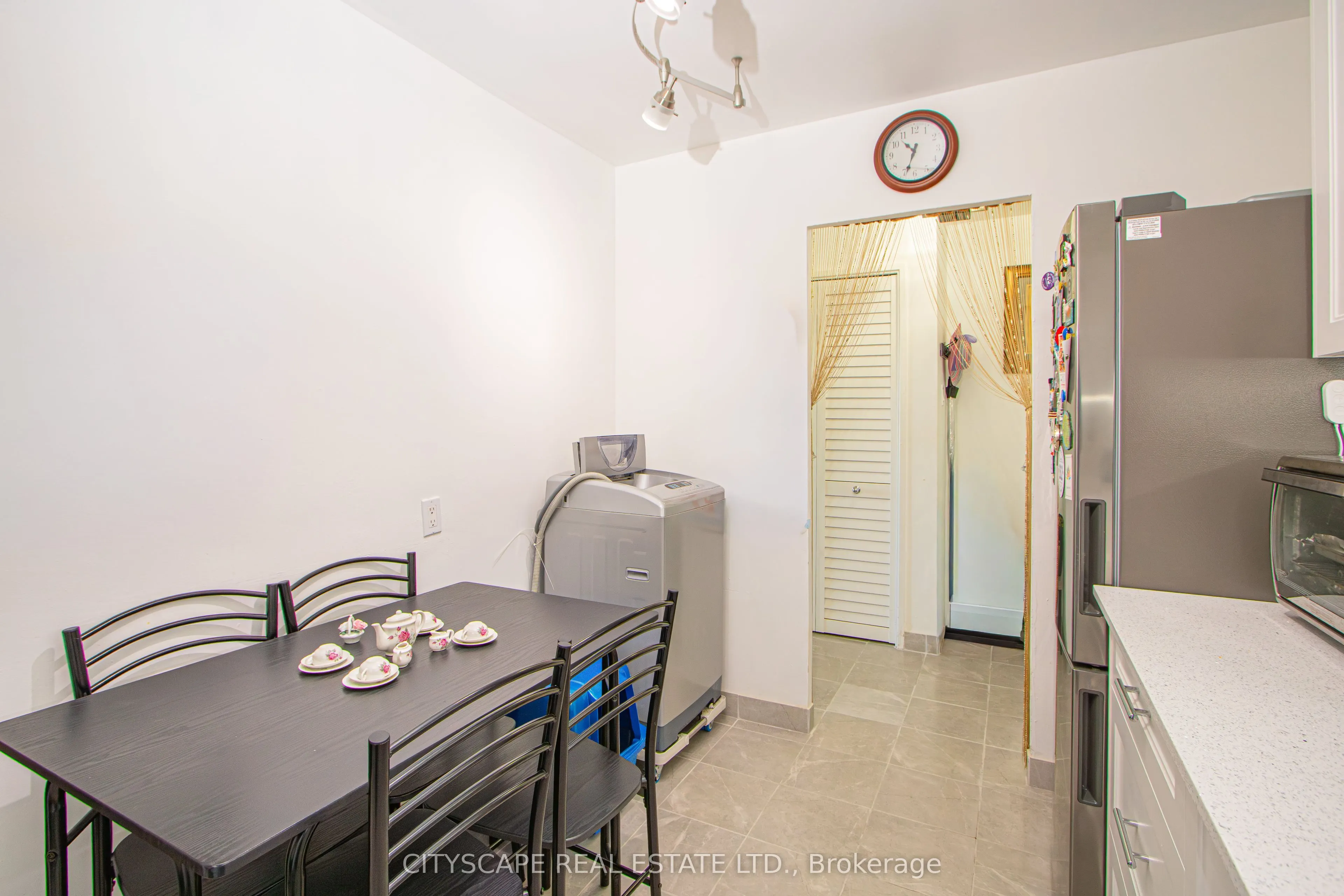 573 Mornington Avenue, #1008