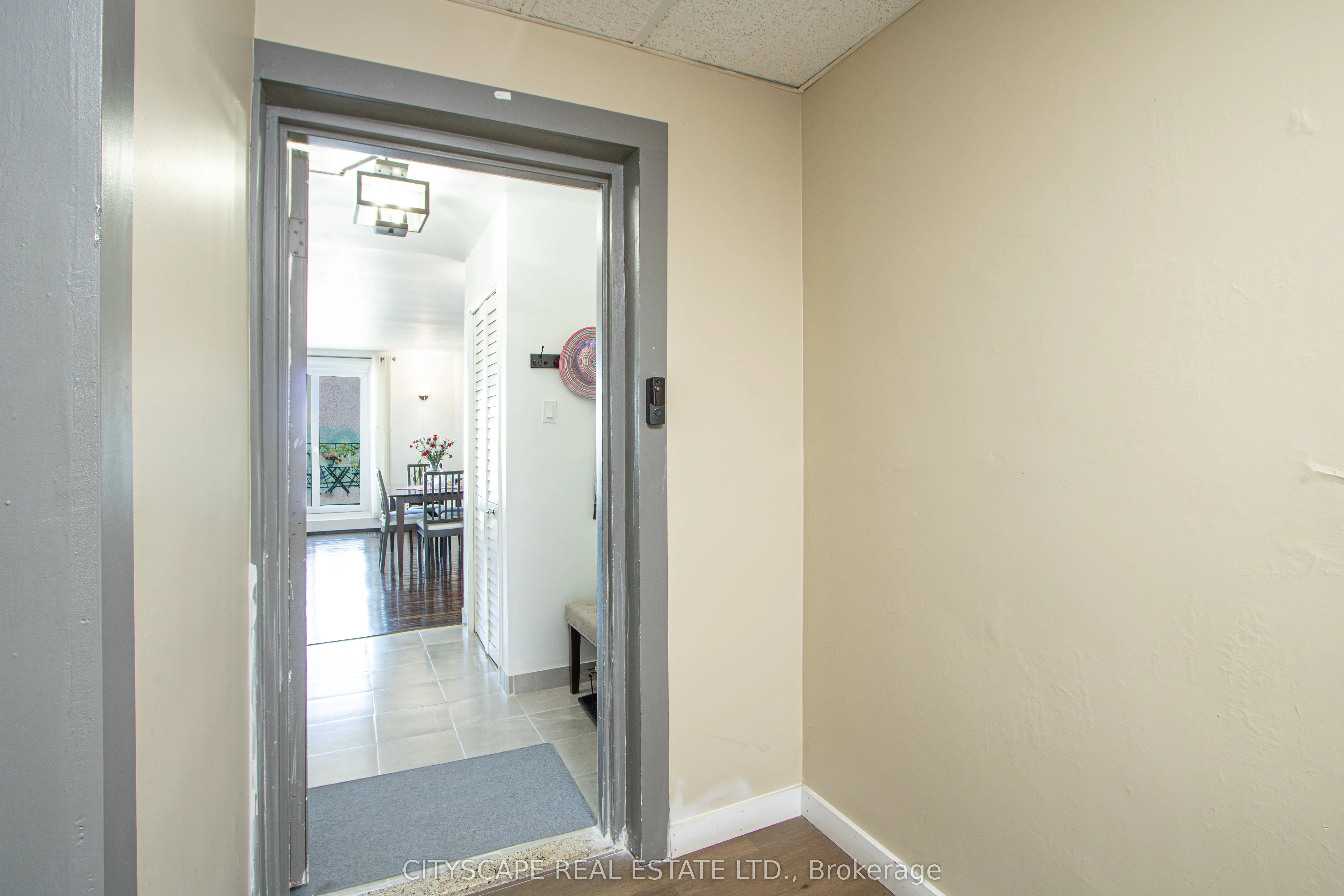 573 Mornington Avenue, #1008