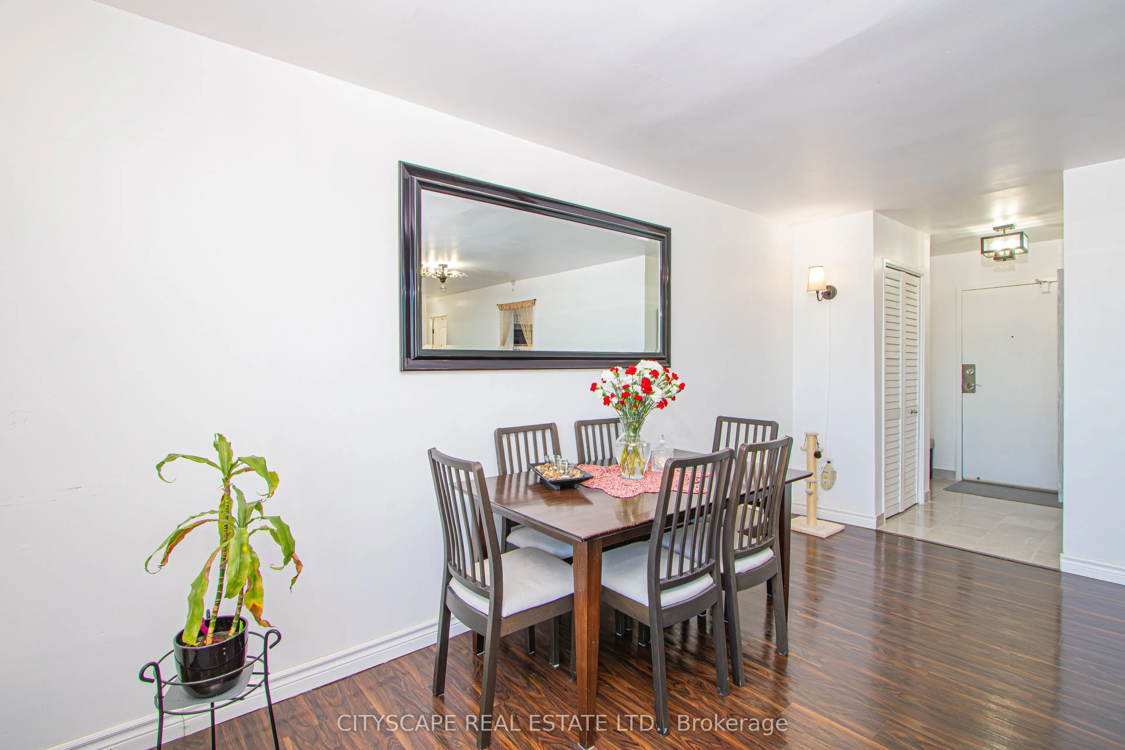 573 Mornington Avenue, #1008