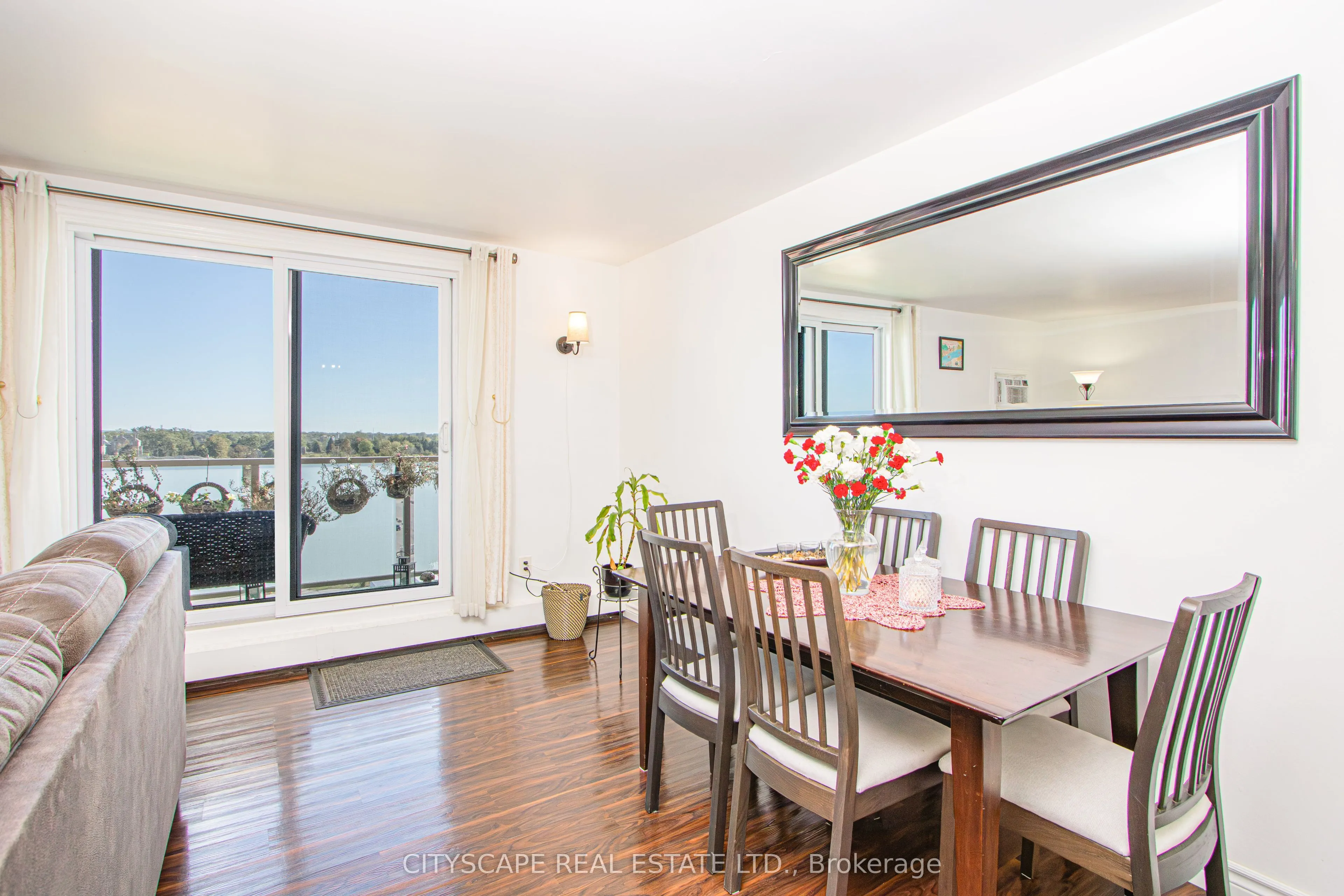 573 Mornington Avenue, #1008