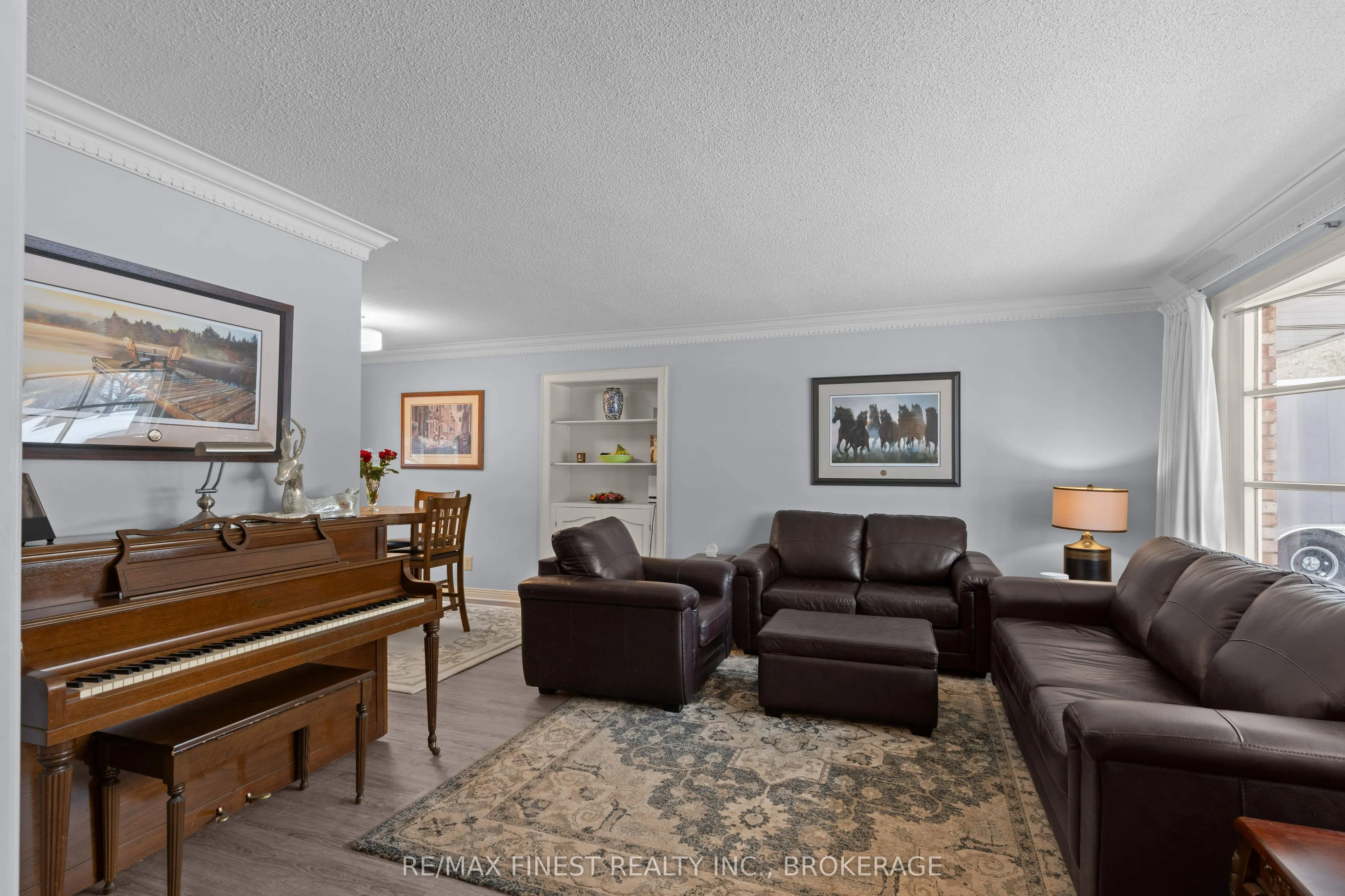 15 Edgewood Drive