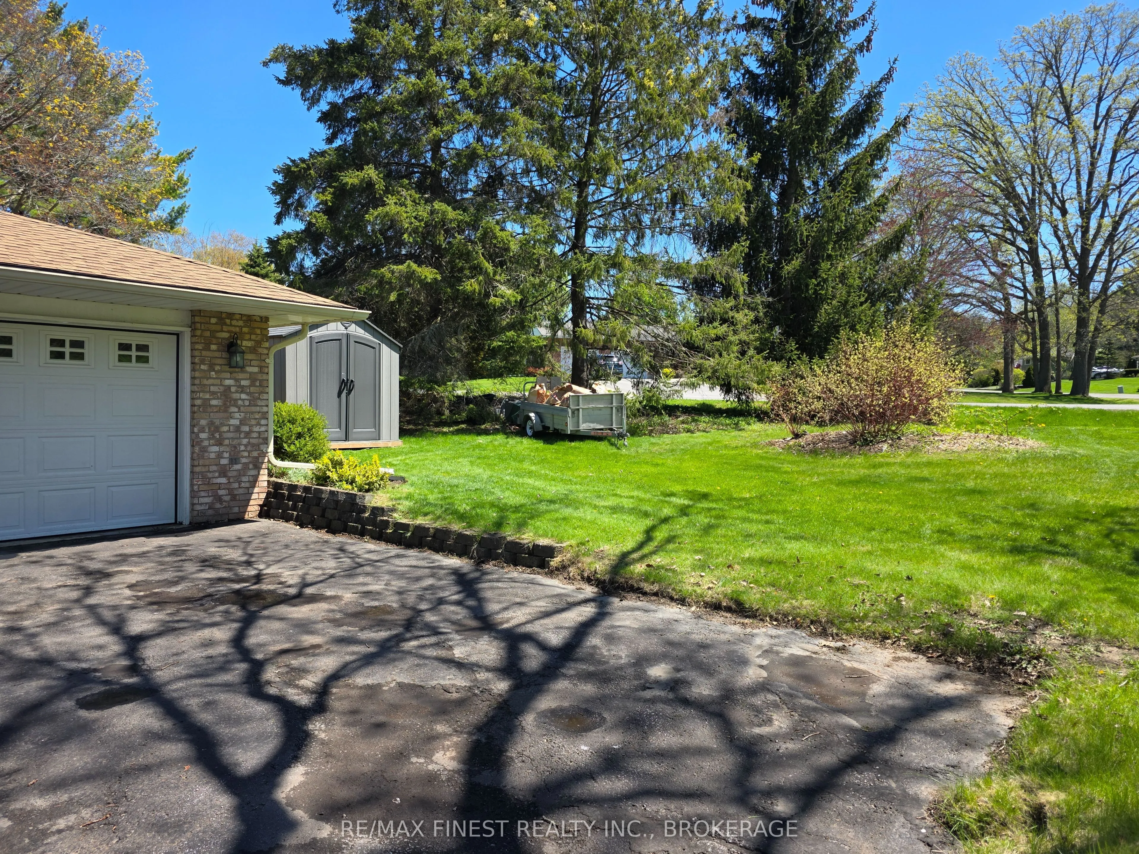 15 Edgewood Drive