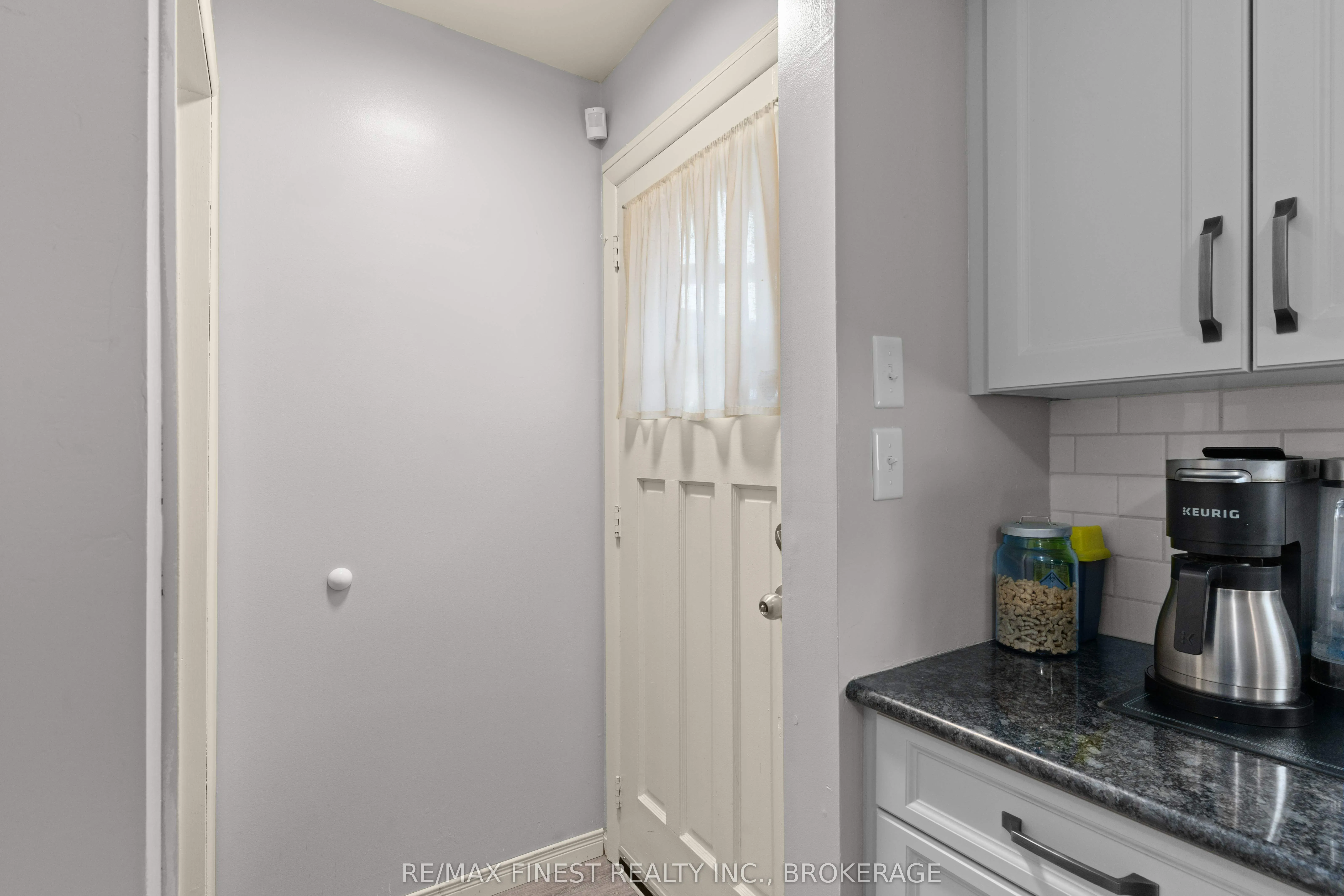 15 Edgewood Drive