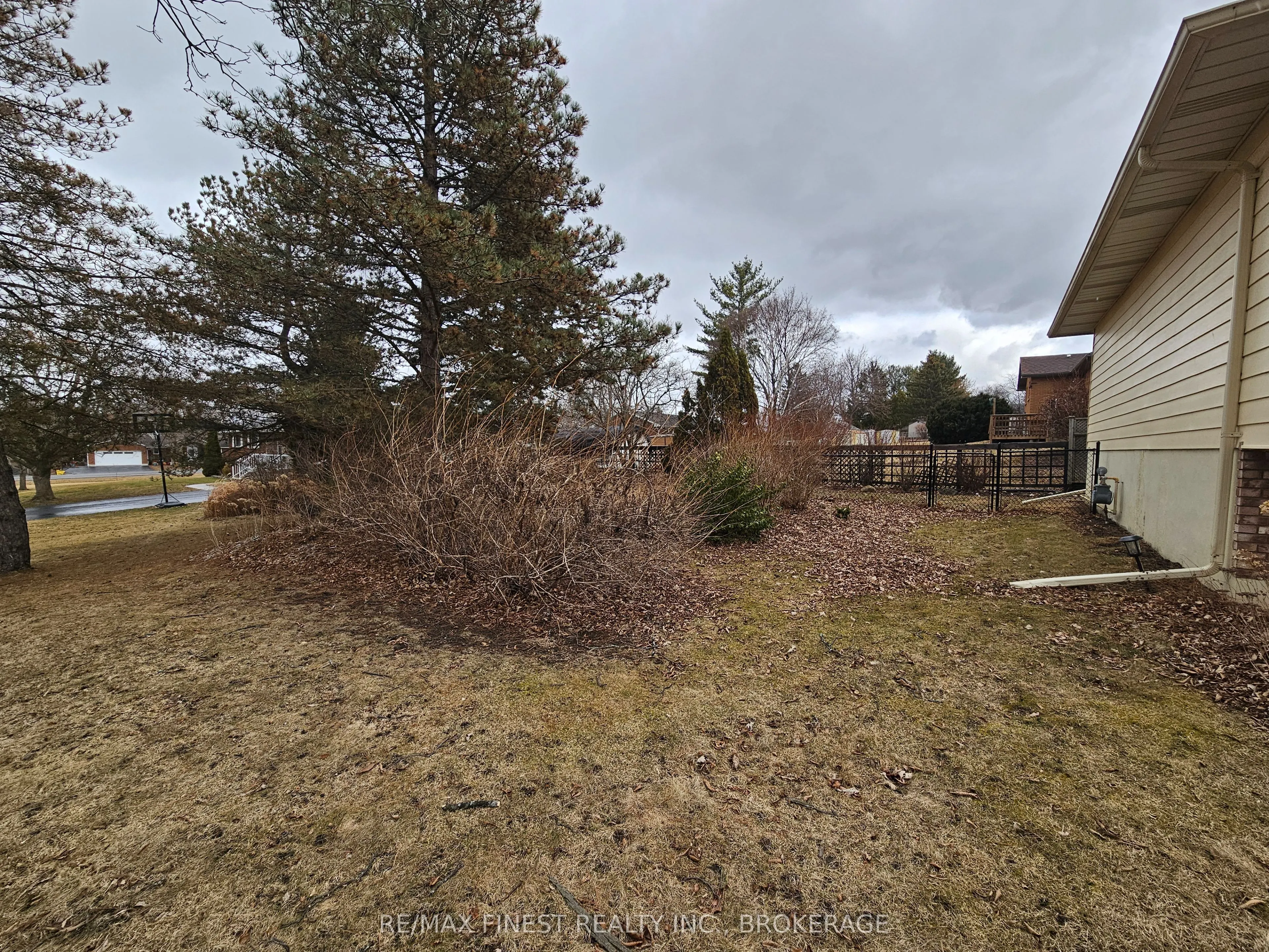 15 Edgewood Drive