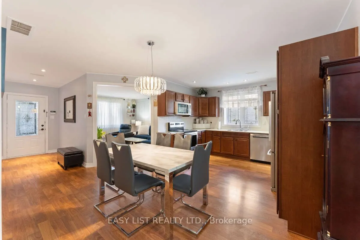 82 Margaret Avenue