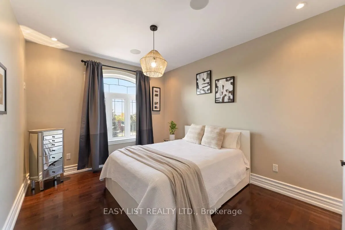 82 Margaret Avenue