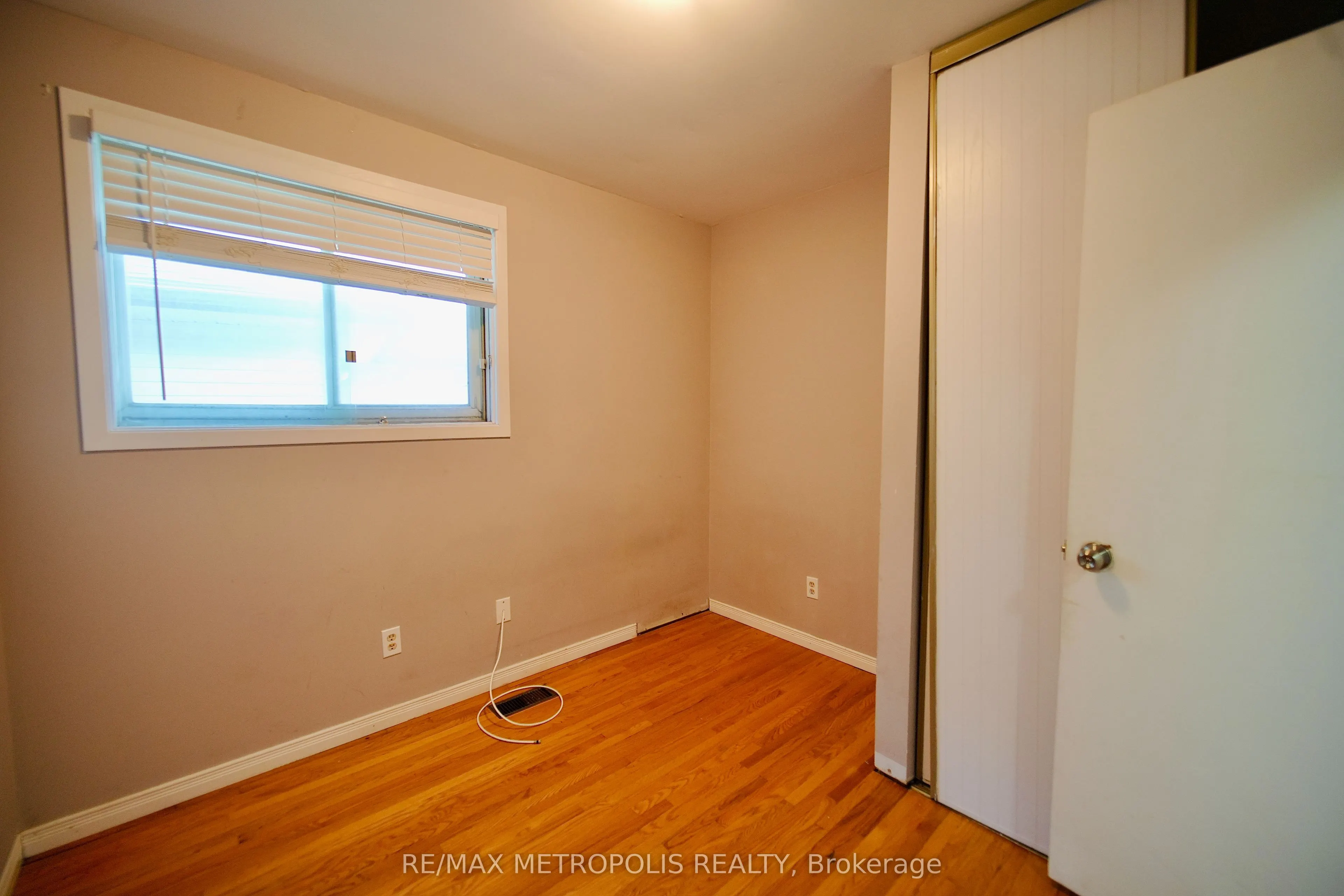 176 Culver Crescent, #Main Fl
