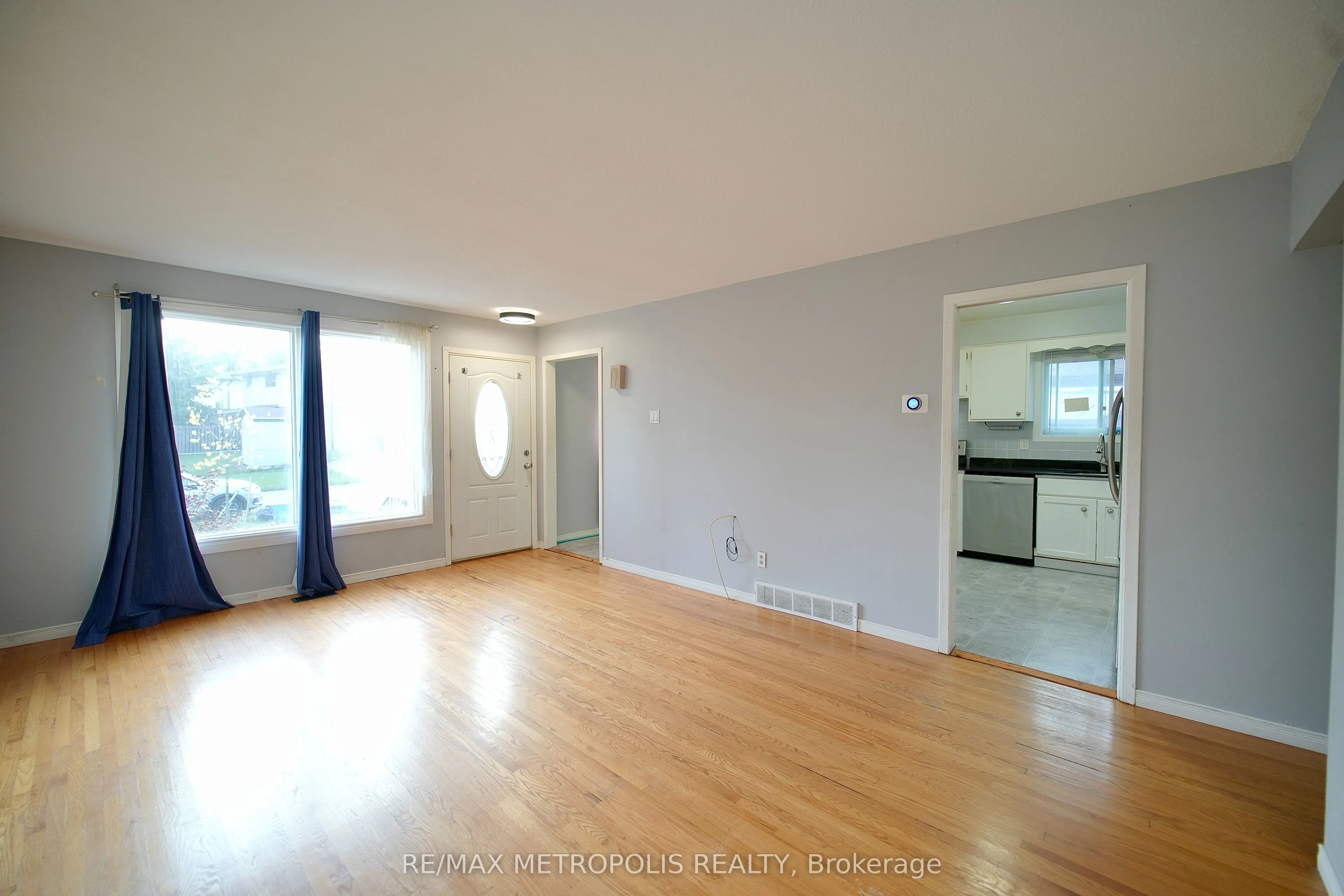 176 Culver Crescent, #Main Fl