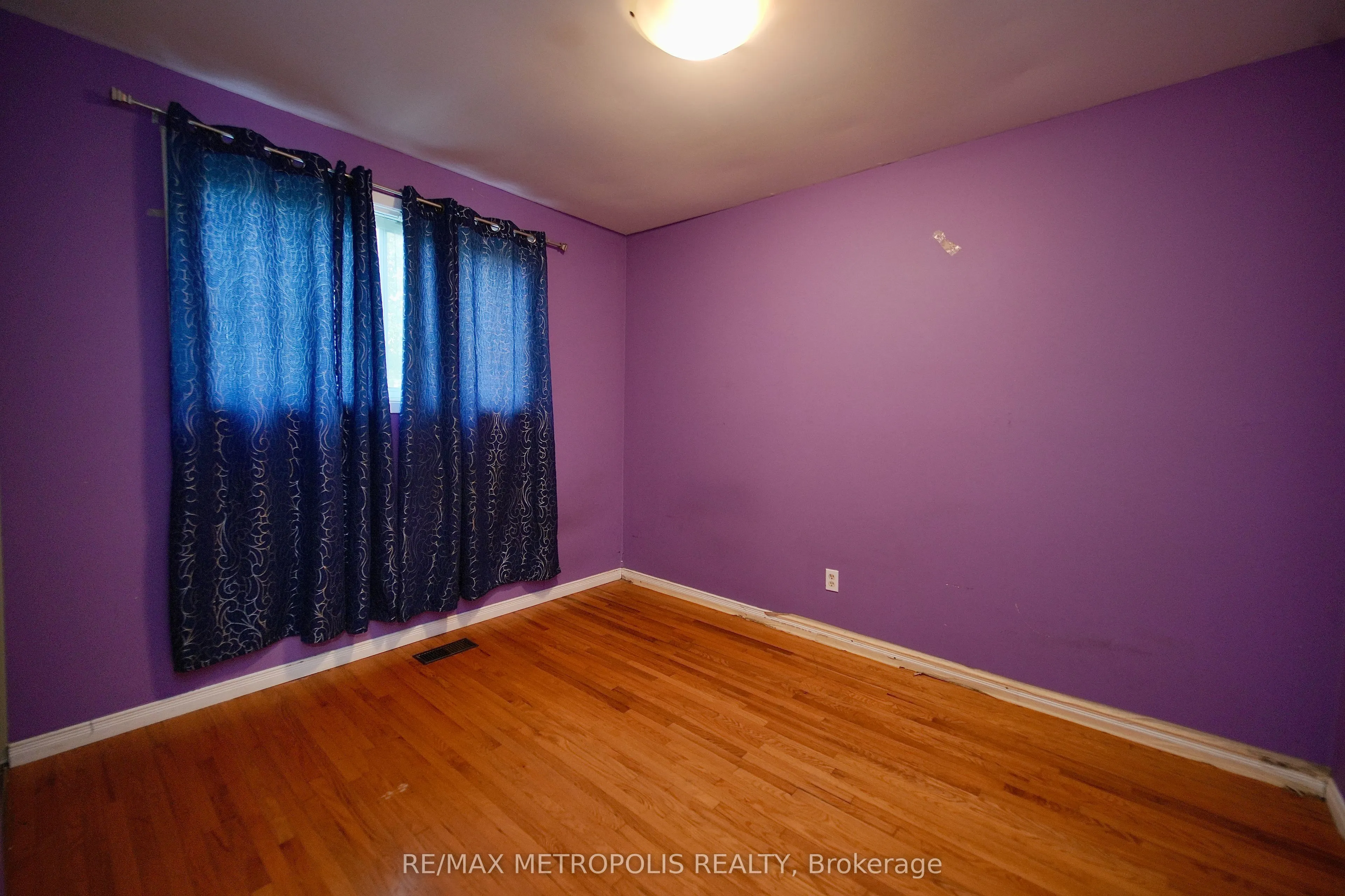 176 Culver Crescent, #Main Fl
