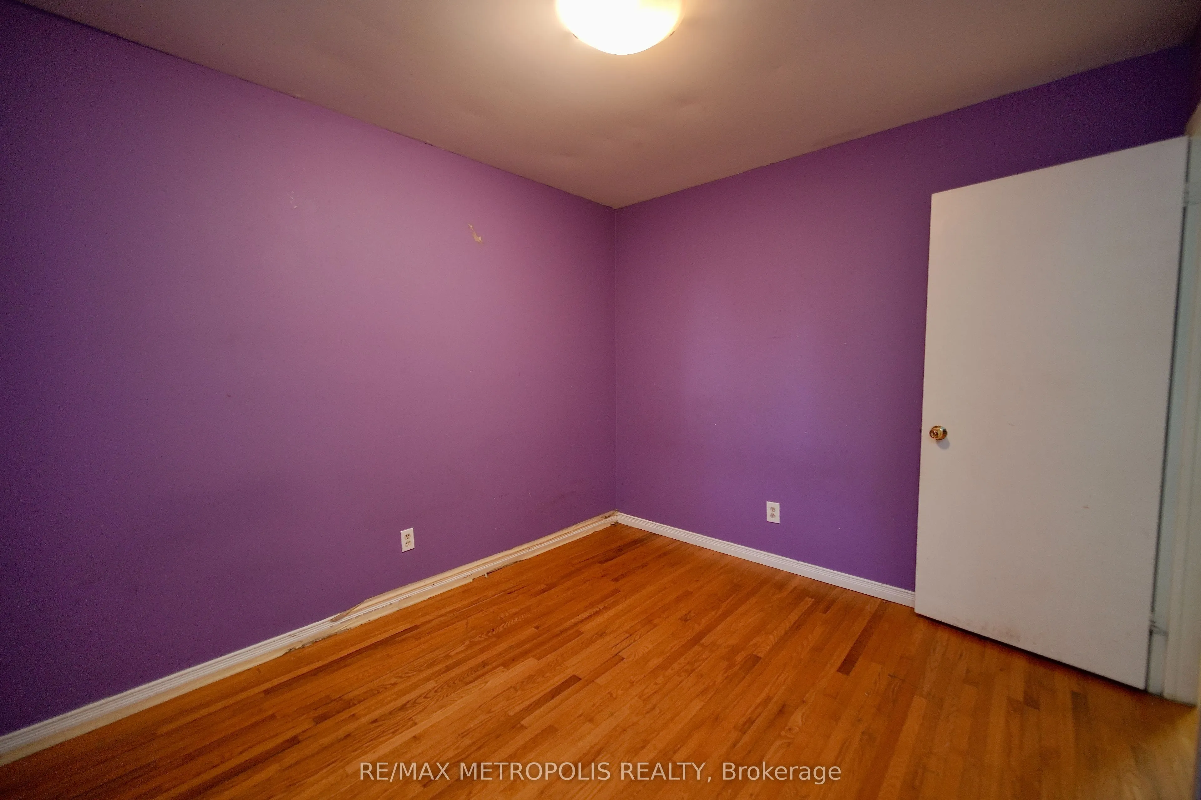 176 Culver Crescent, #Main Fl