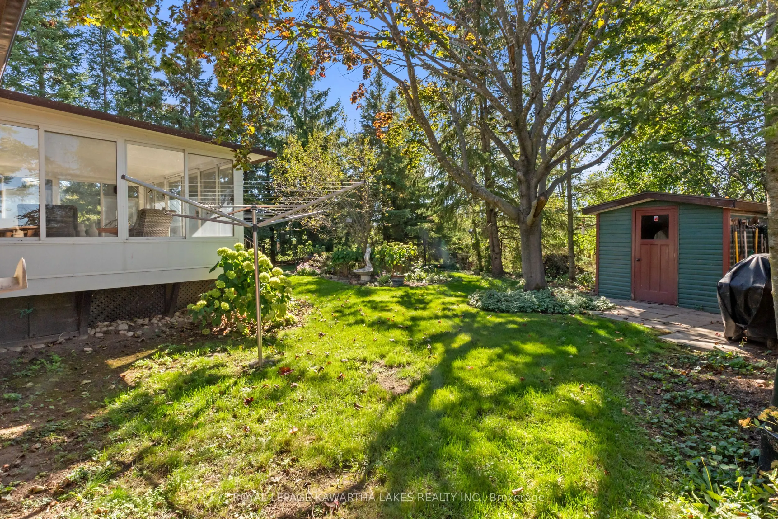 195 Elgin Street W