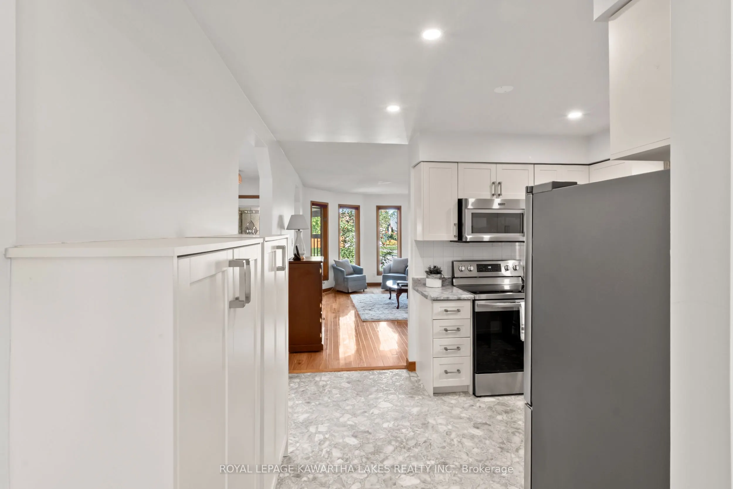 195 Elgin Street W
