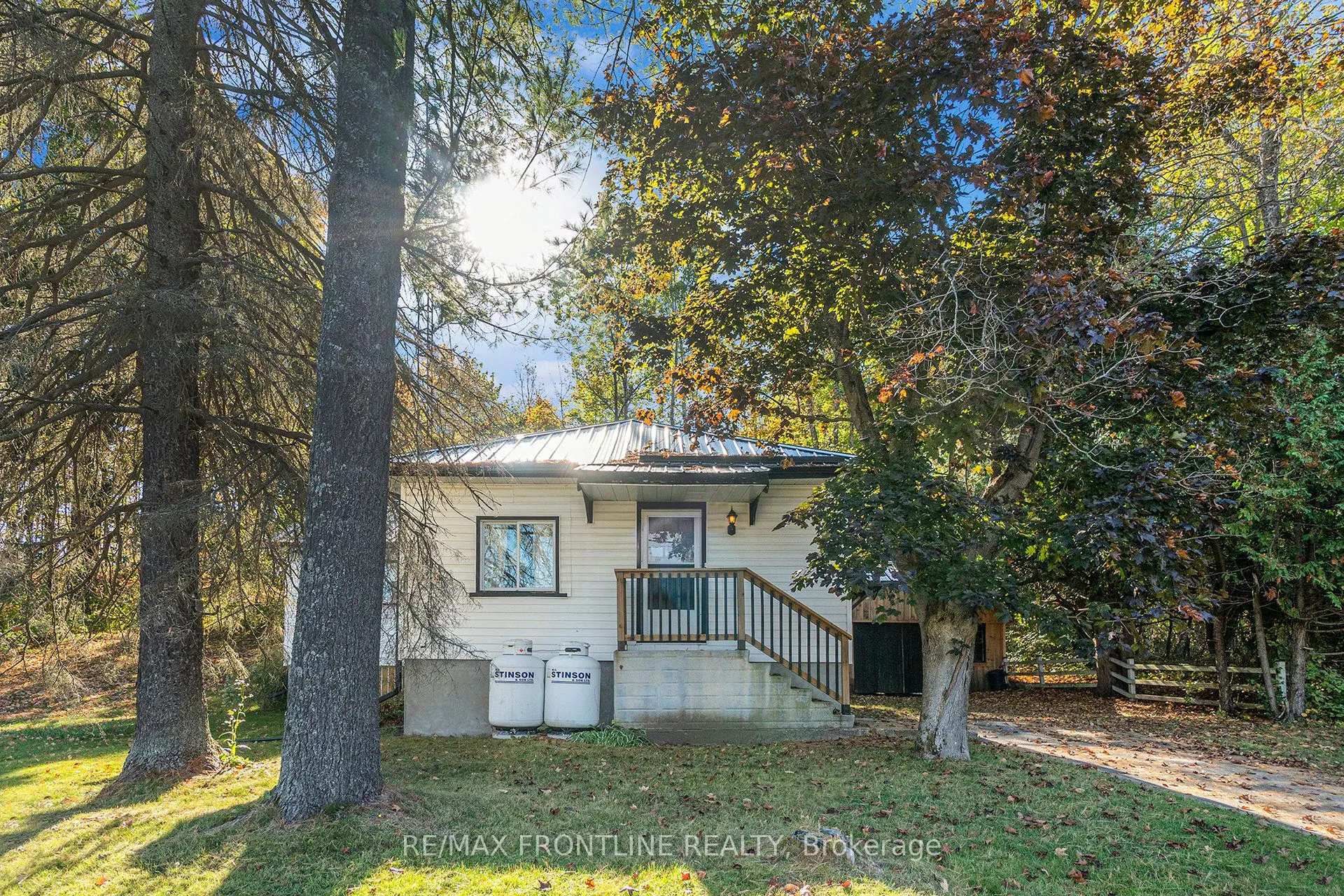 22053 Hwy 7