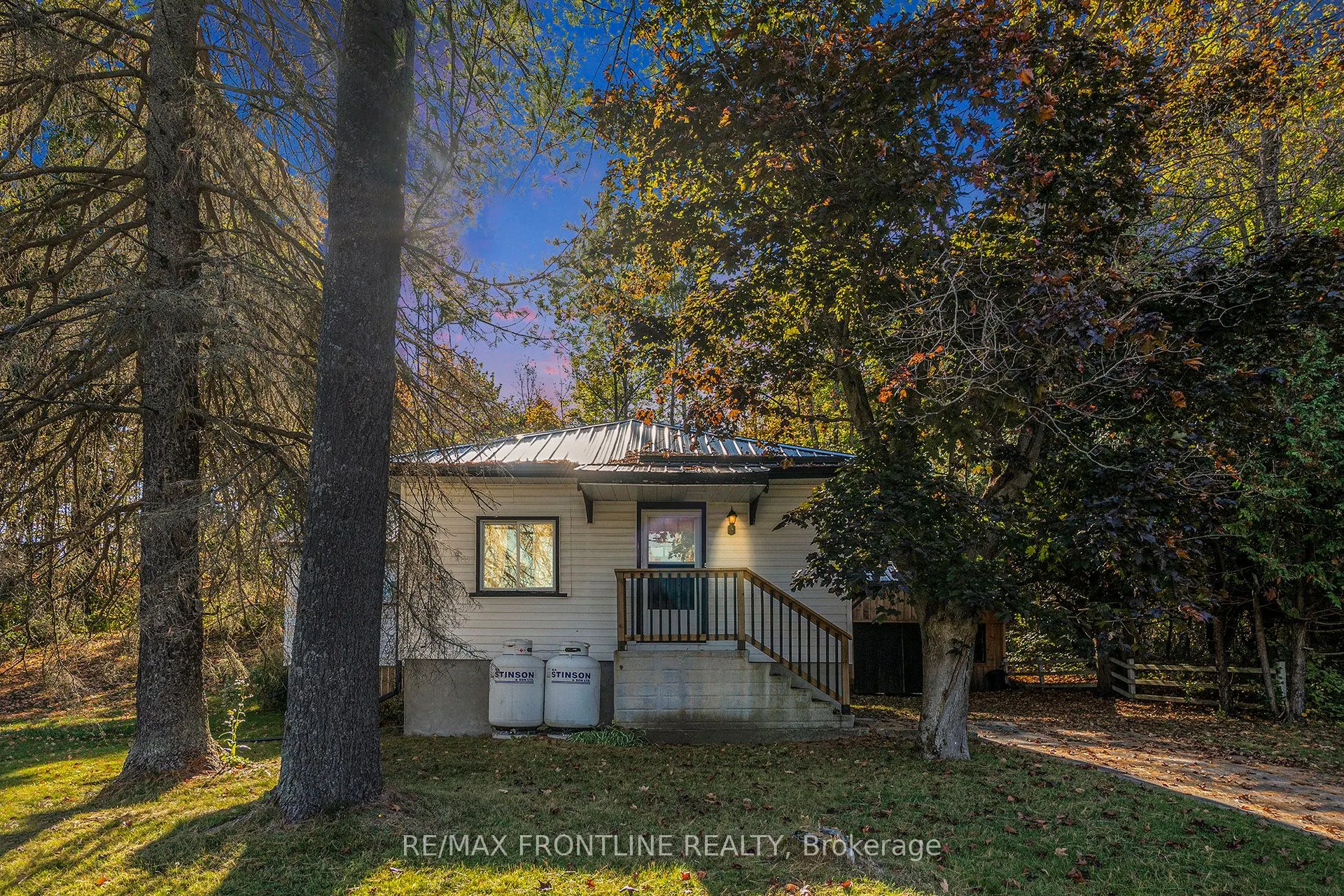 22053 Hwy 7