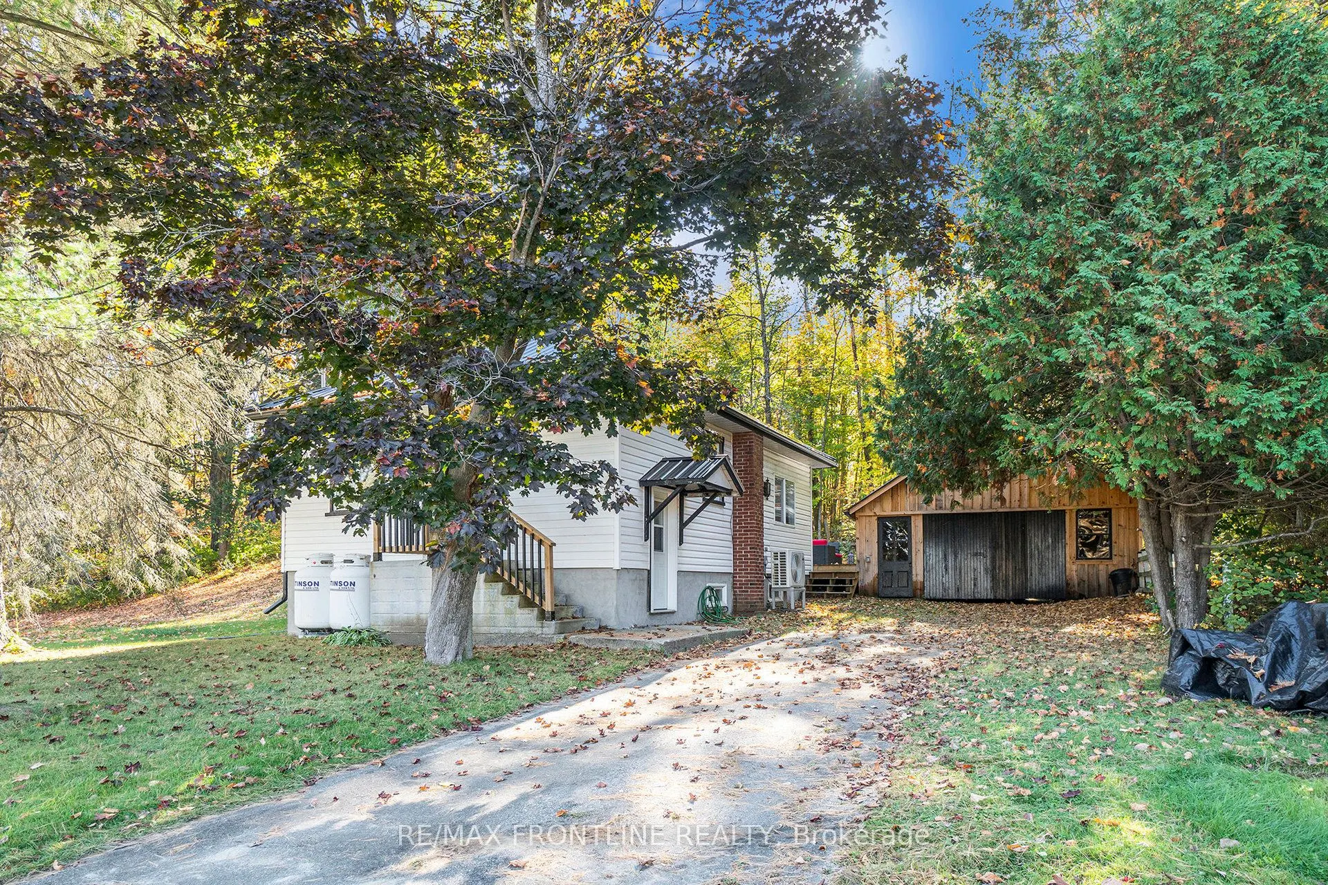 22053 Hwy 7