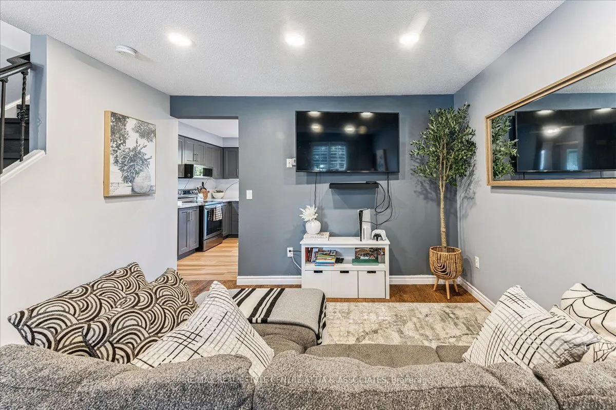 17 Starview Crescent