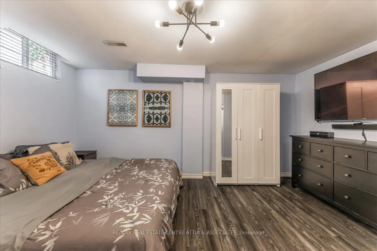 17 Starview Crescent