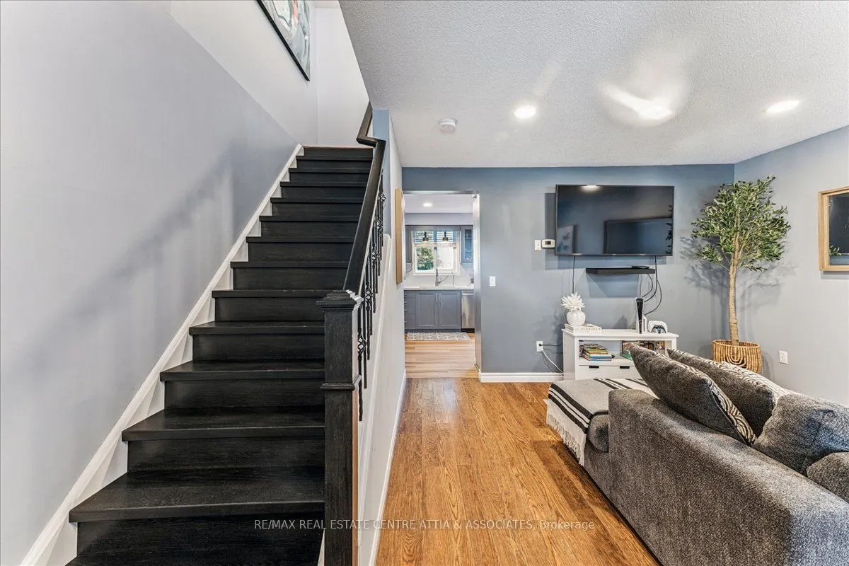 17 Starview Crescent