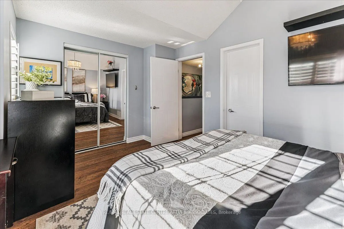 17 Starview Crescent