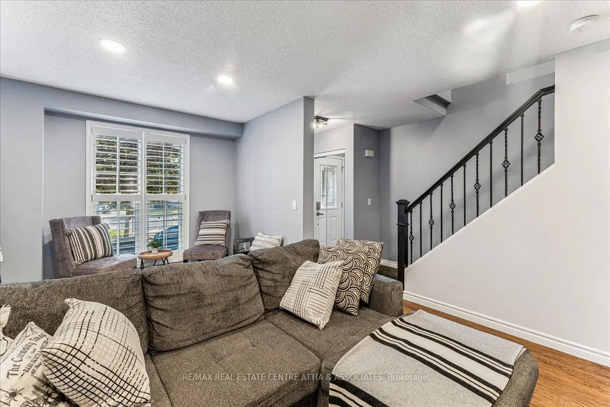 17 Starview Crescent