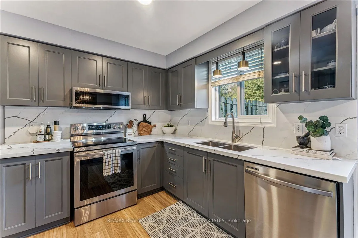 17 Starview Crescent