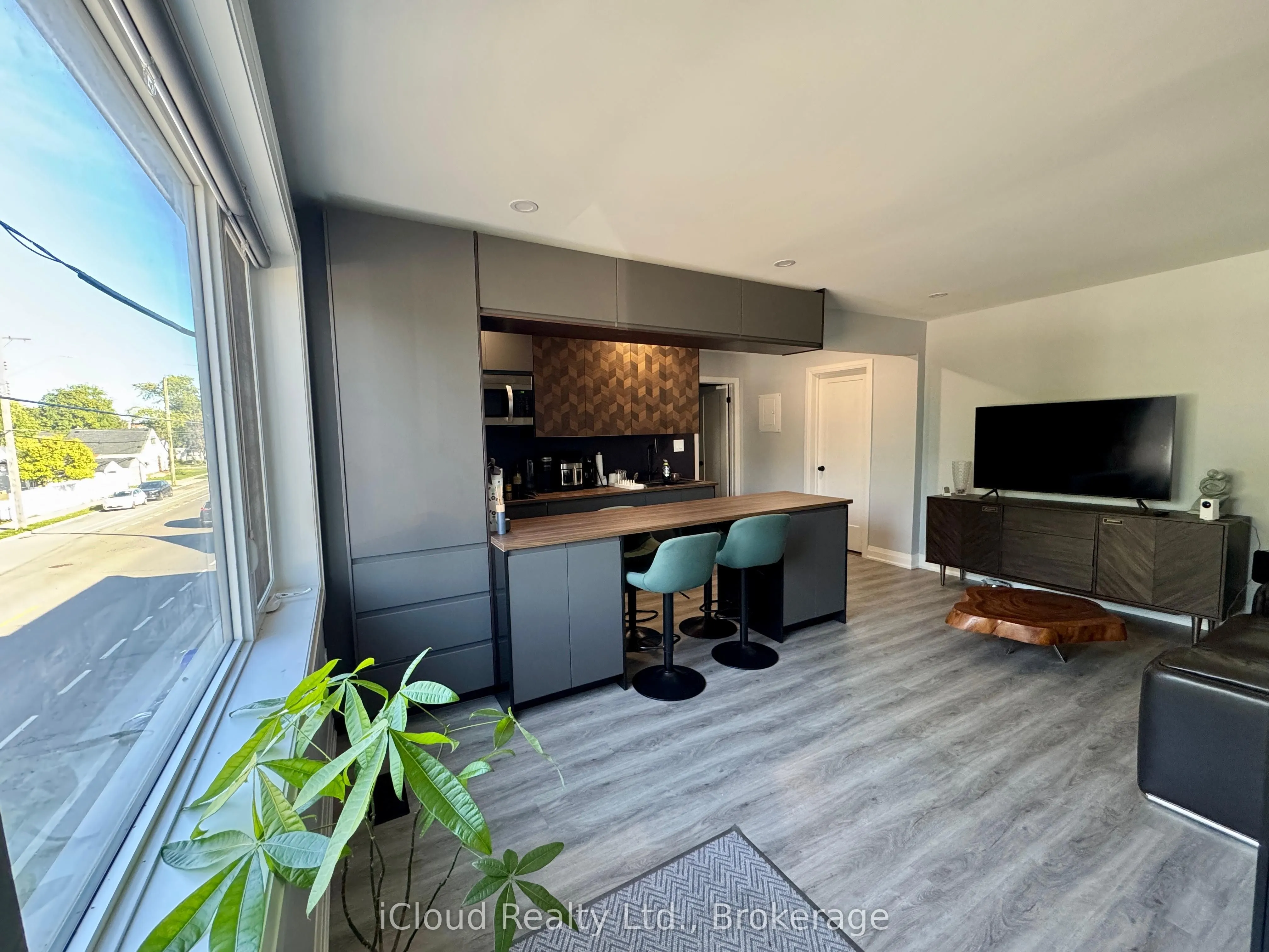 78 Melvin Avenue, #A