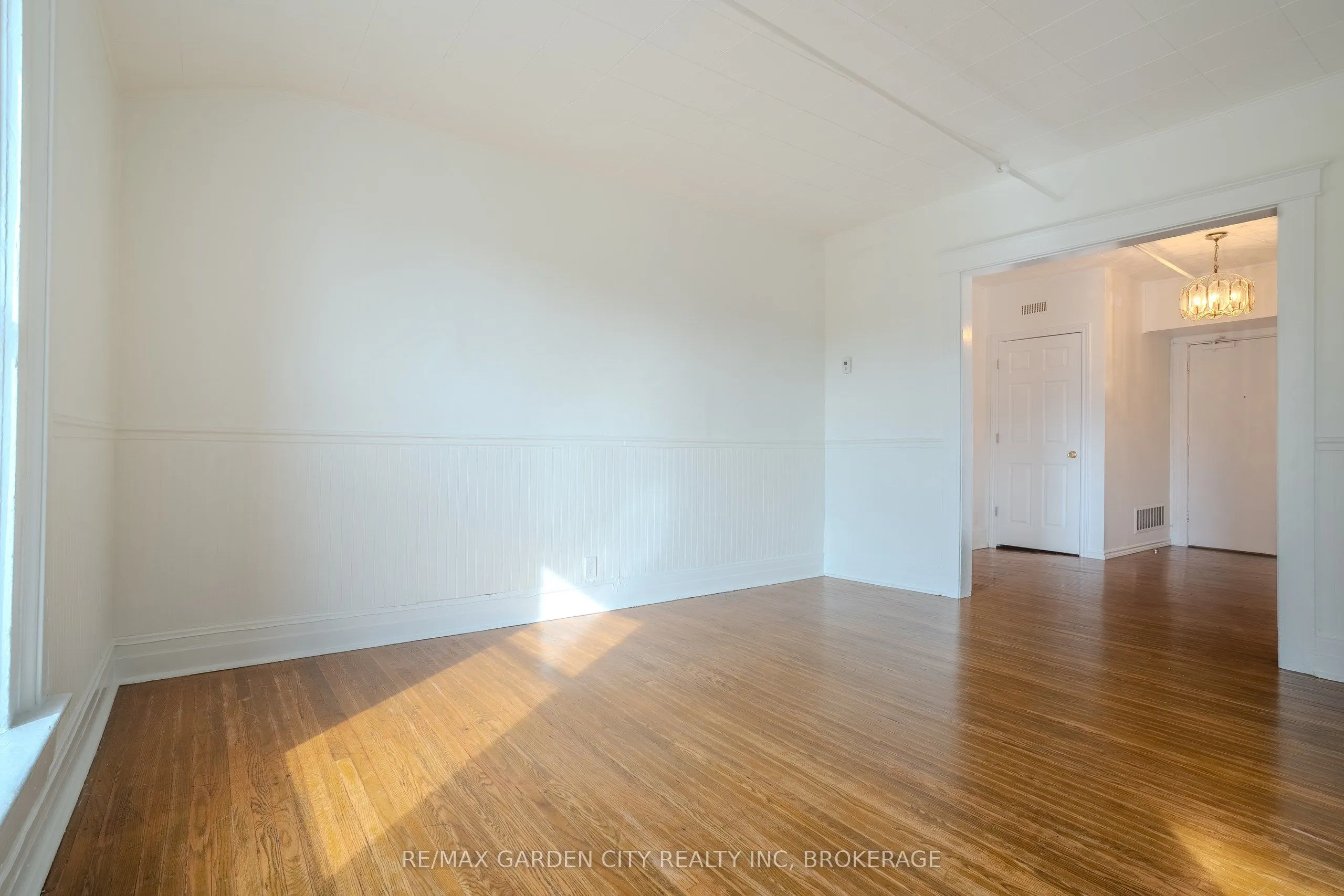 22 St. Paul Street, #3