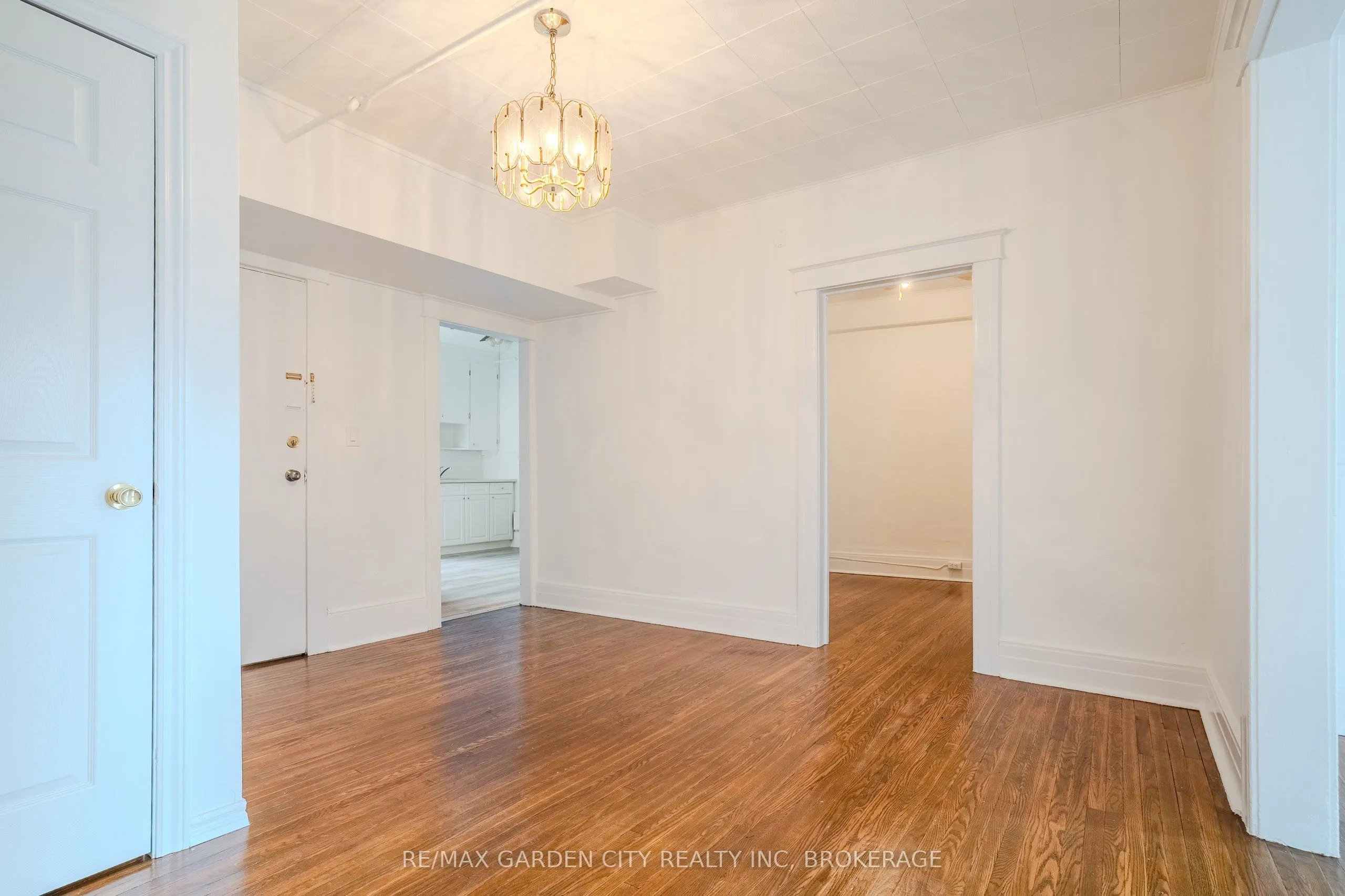 22 St. Paul Street, #3