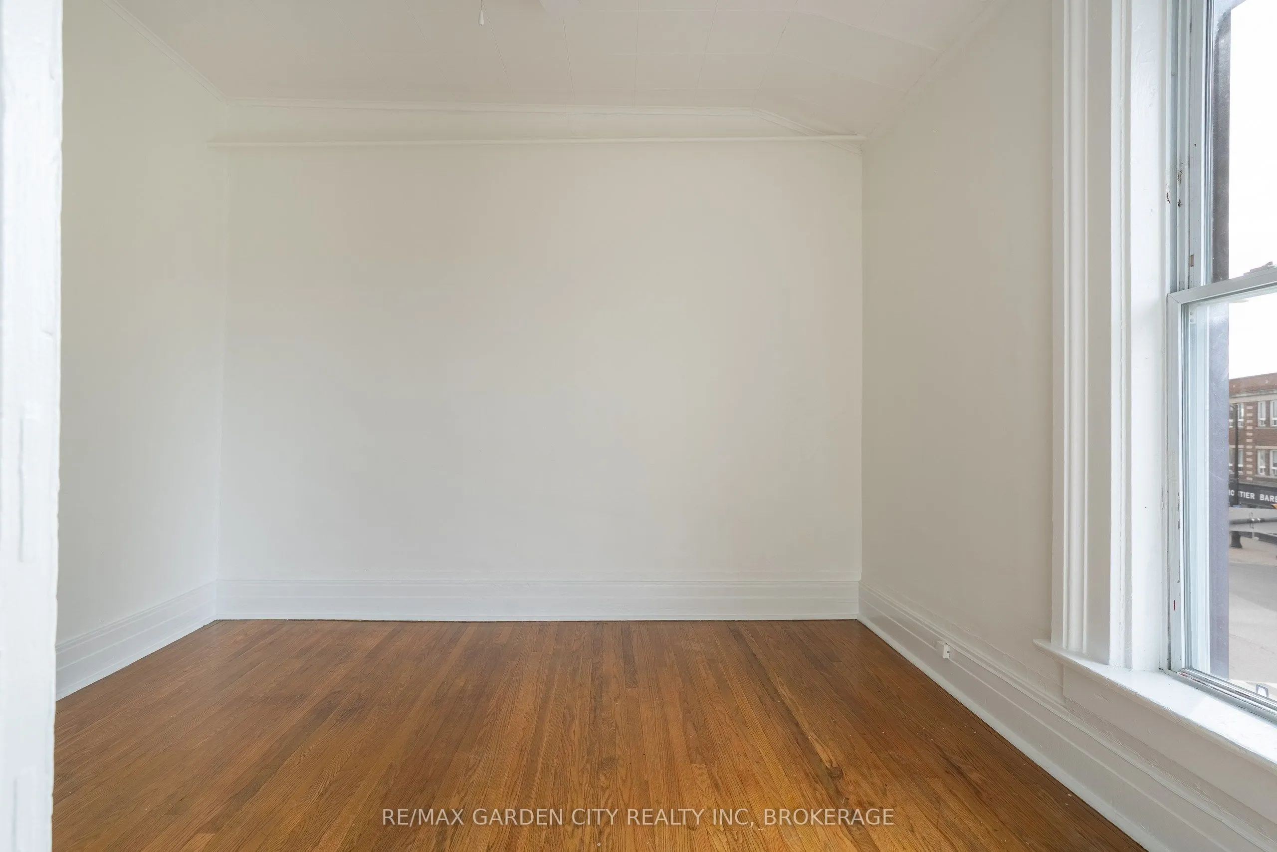 22 St. Paul Street, #3