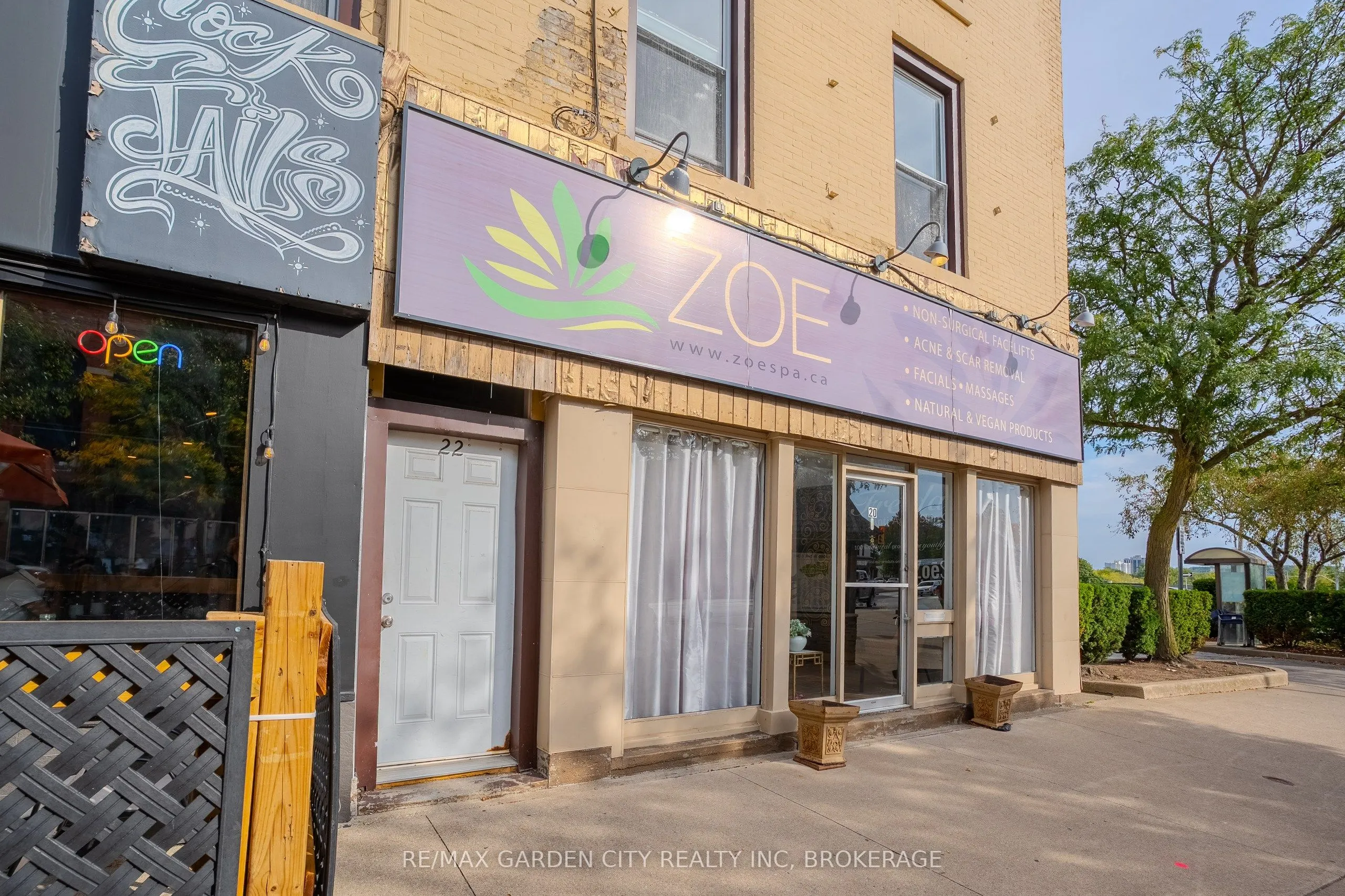 22 St. Paul Street, #3