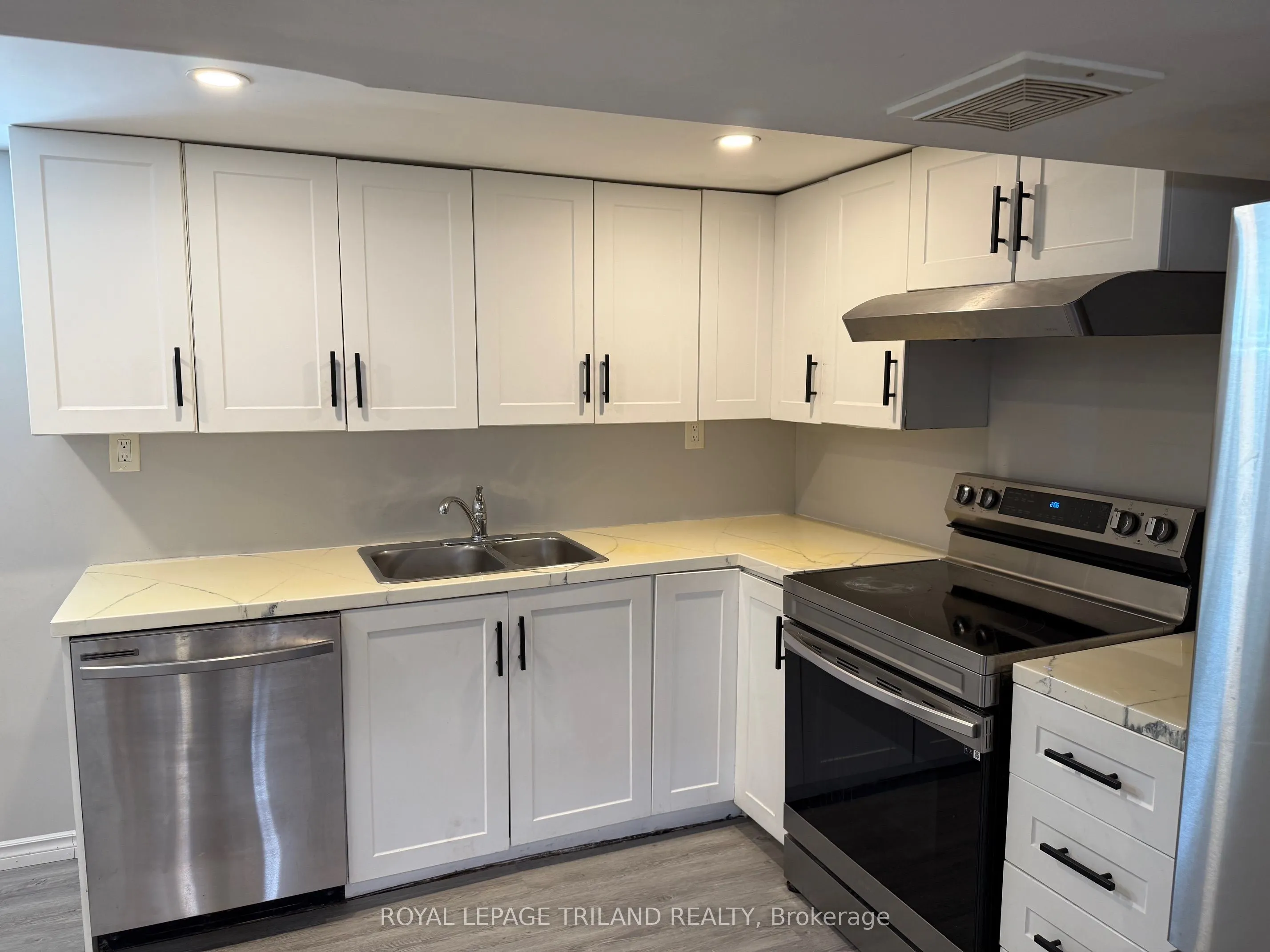 1176 Trafalgar Street, #LOWER