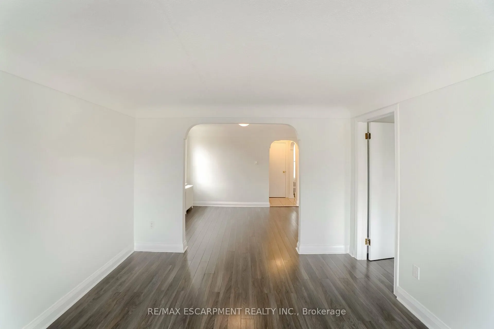 160 WELLAND Avenue