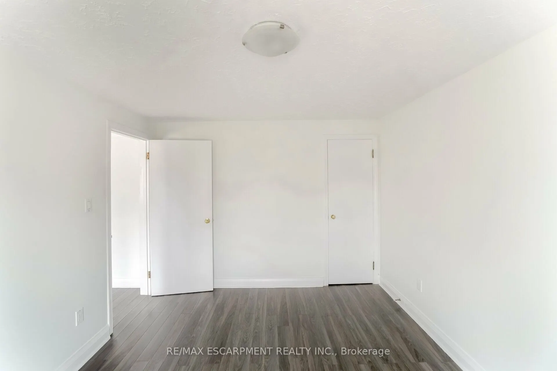 160 WELLAND Avenue