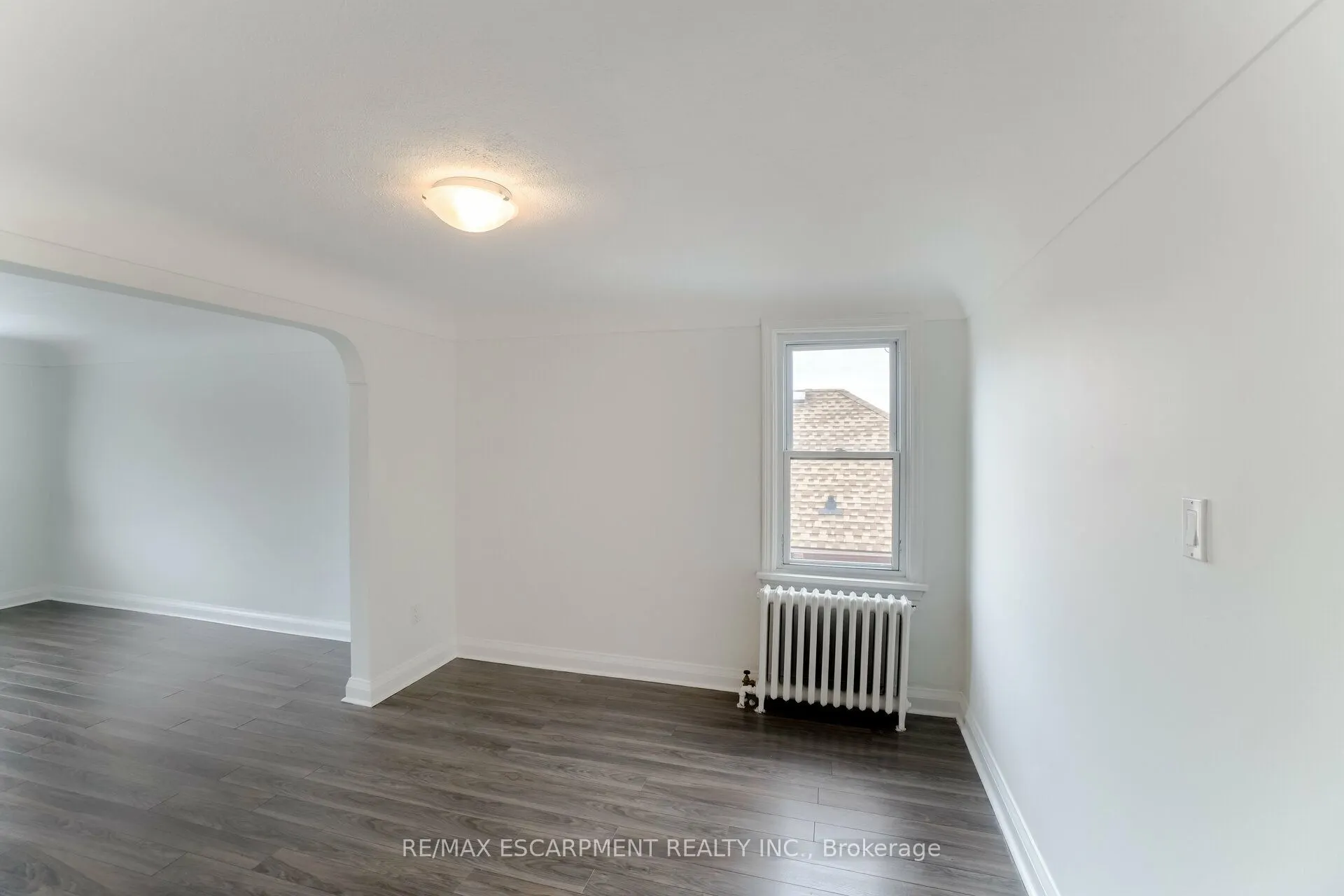 160 WELLAND Avenue