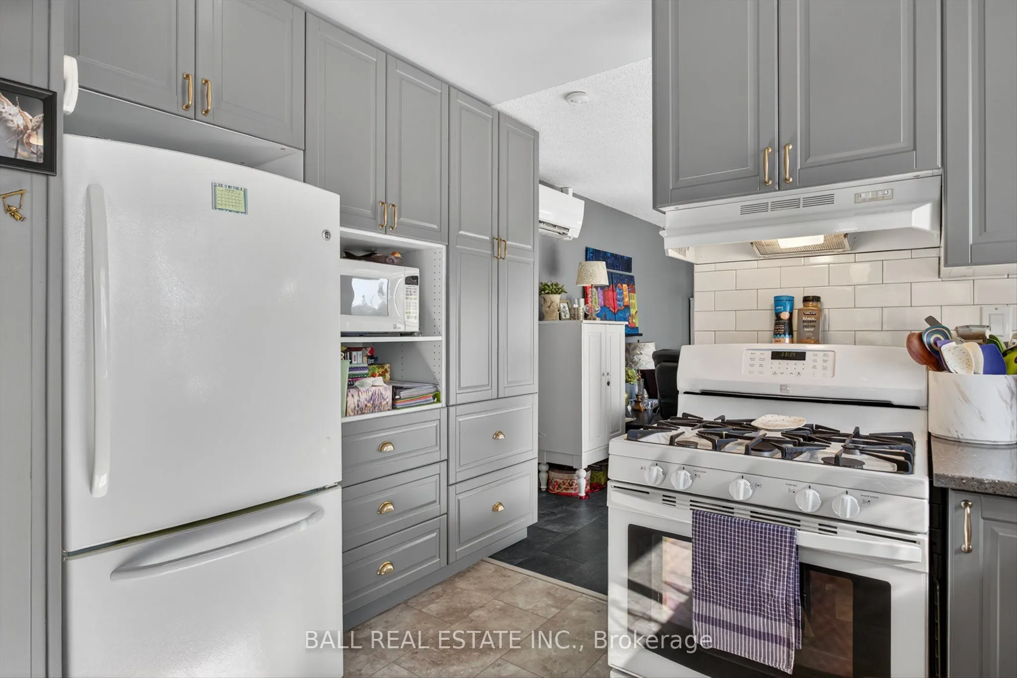 1352 County Rd 49 Road