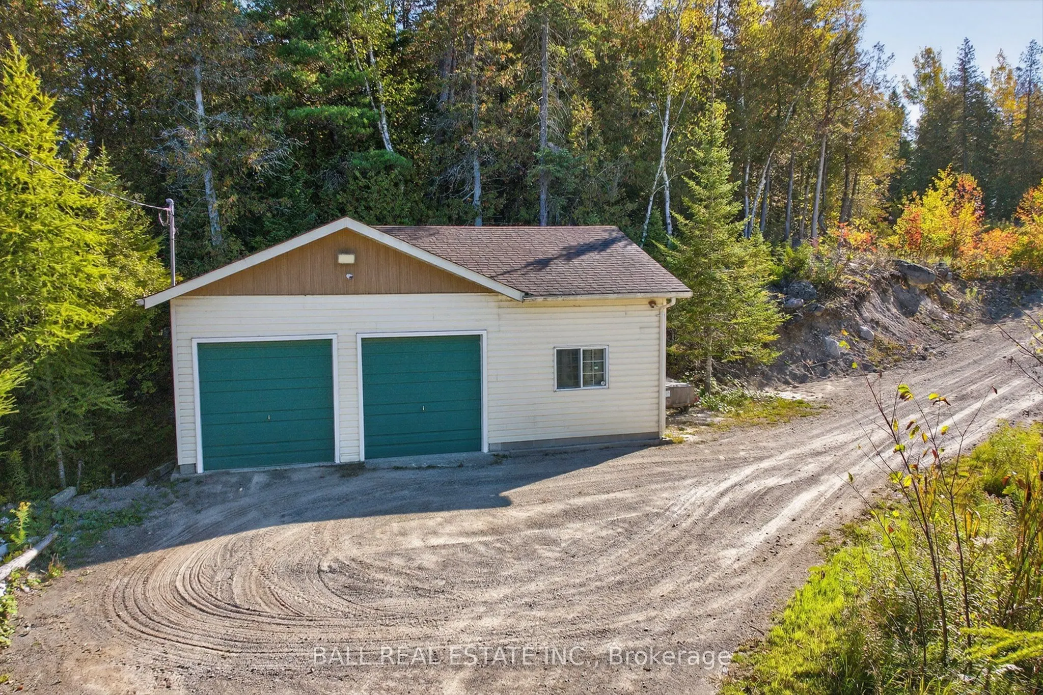 1352 County Rd 49 Road